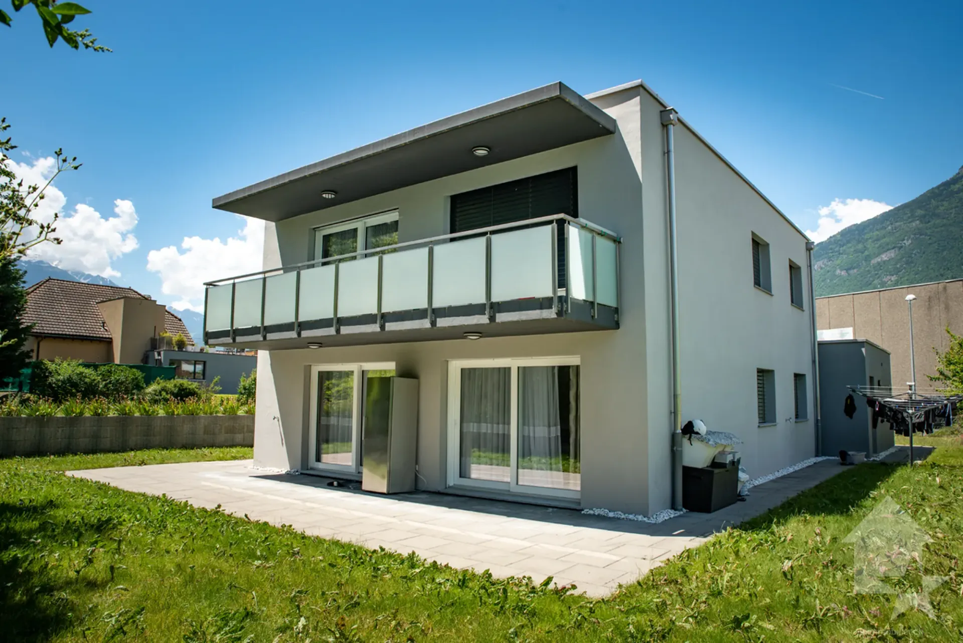 Schöne Villa mit 2 unabhängigen Apartments