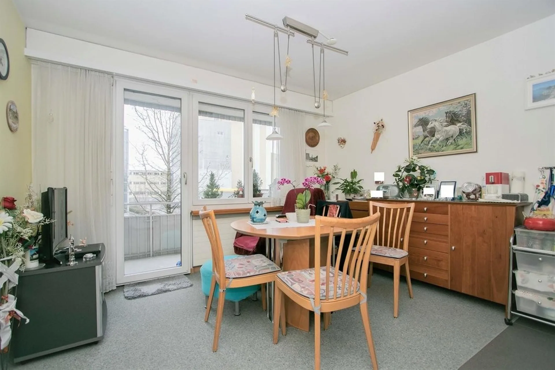 Wohnung mit moderner Küche & Balkon für Singles