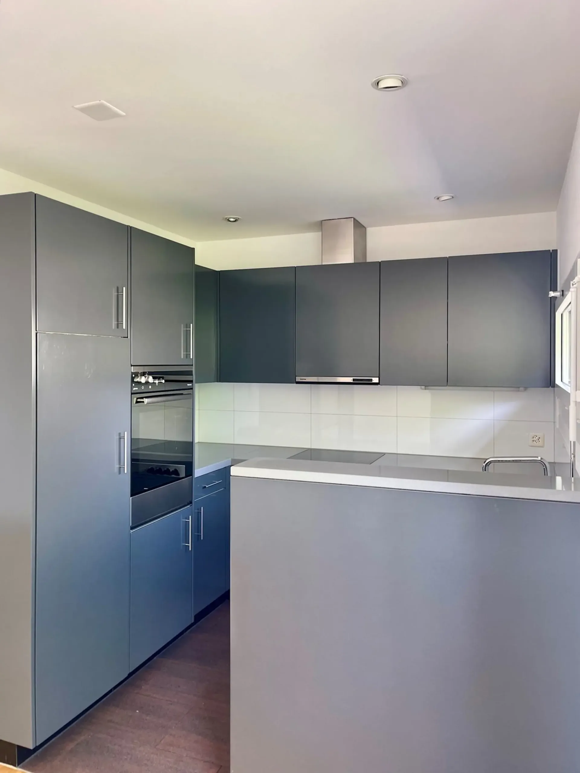 Moderne Erdgeschoss Wohnung am idyllischen Stadtrand von Winterthur