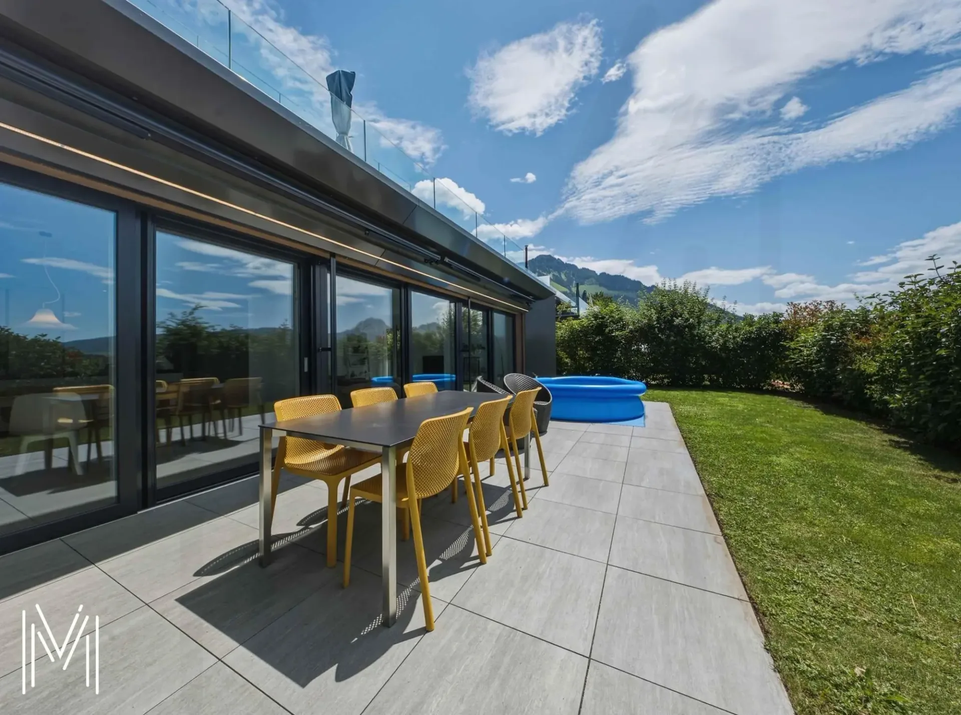 Die Kunst des Lebens in Gruyère: Ausnahmewohnung mit 4,5 Zimmern und Terrasse mit eigenem Garten