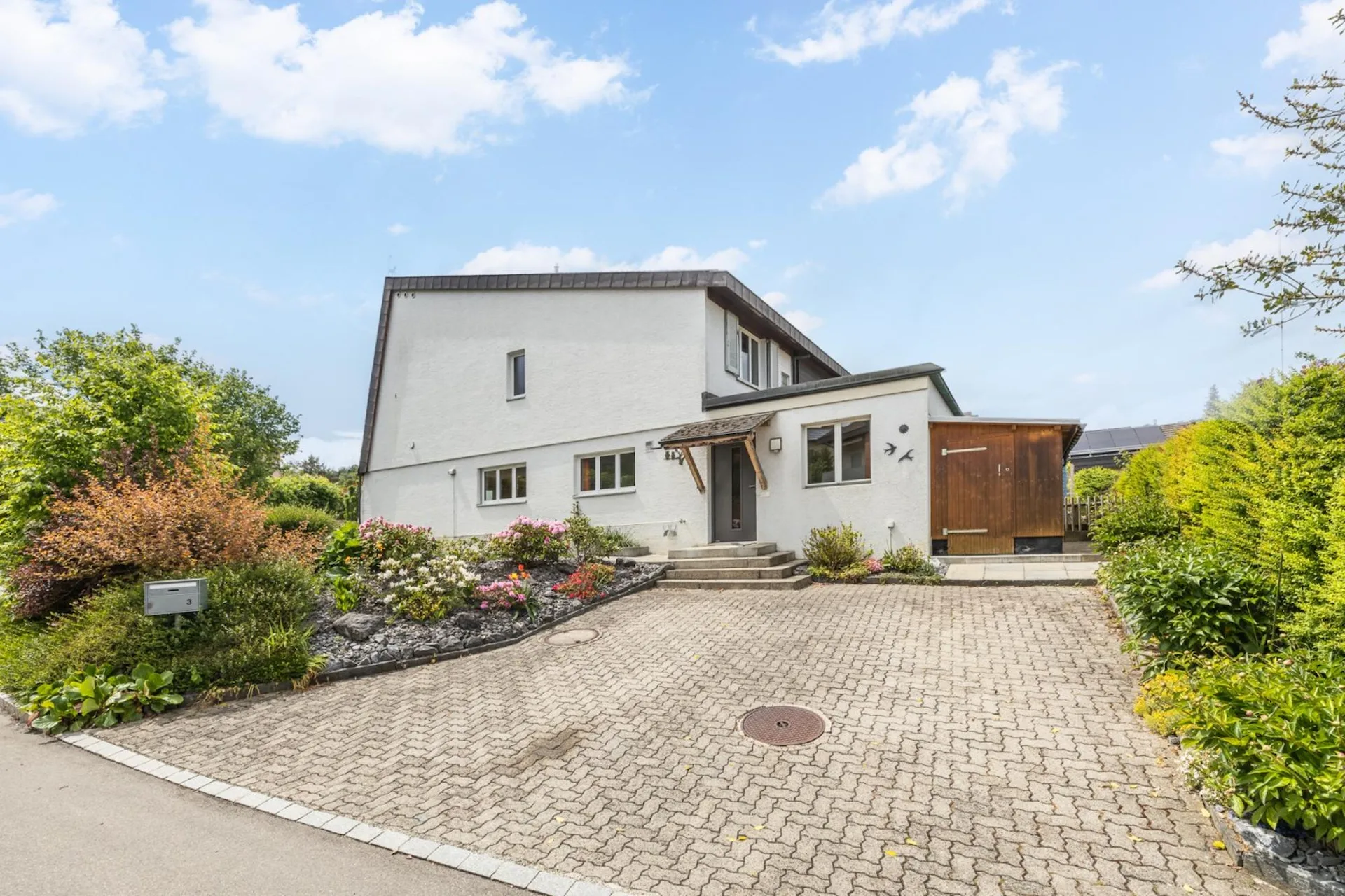 Familienfreundliches Zuhause mit schönem Garten