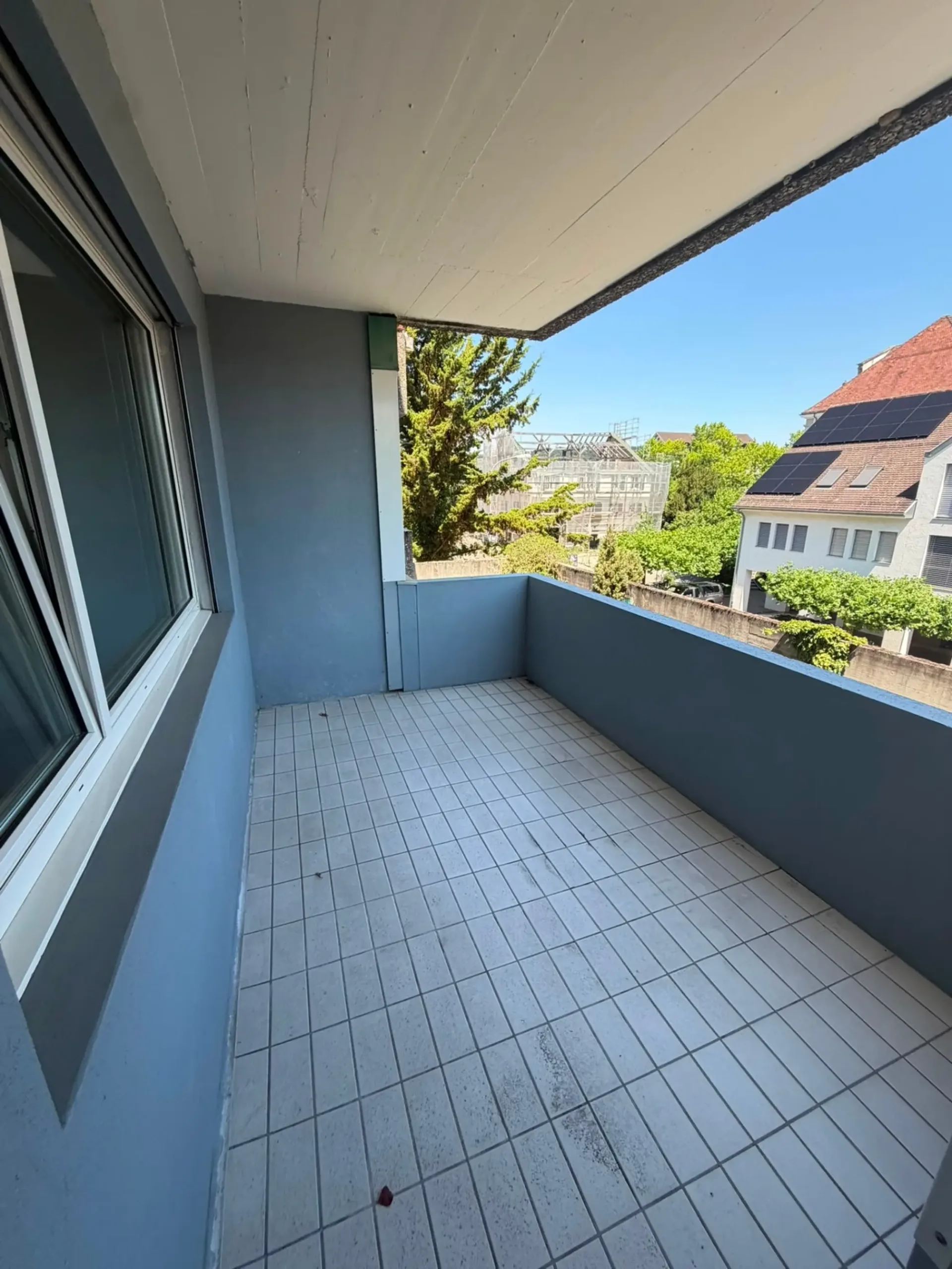 Grosszügige 2.5-Zimmer-Wohnung zur befristeten Miete bis 31.03.2027