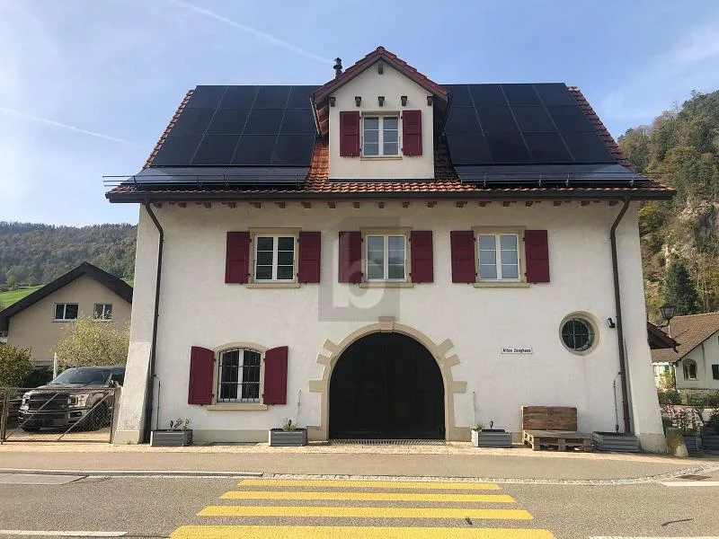 VIEL PLATZ MIT CHARME - MÖBLIERT