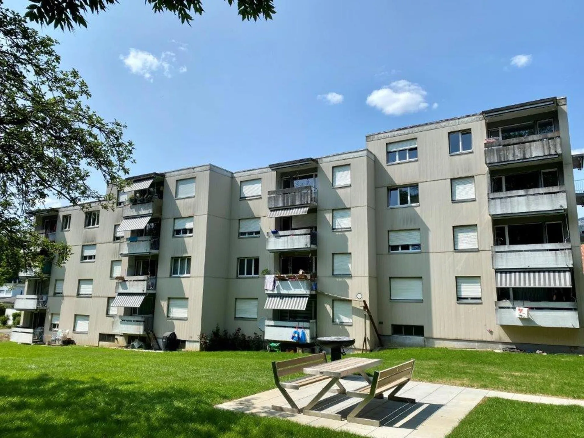 4 1/2-Zimmerwohnung, 1./2. Stock links