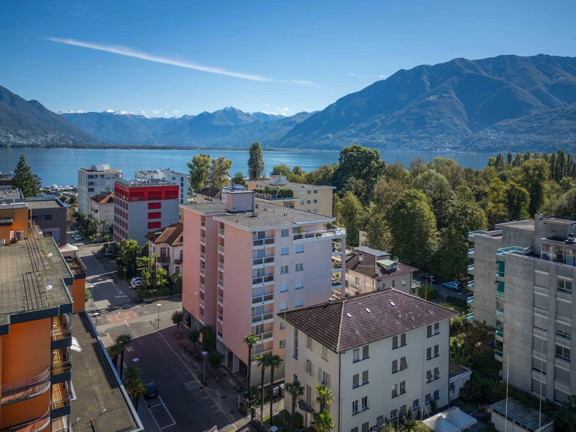 For sale in Locarno city center - Spacious and bright attic apartment (also secondary residence)