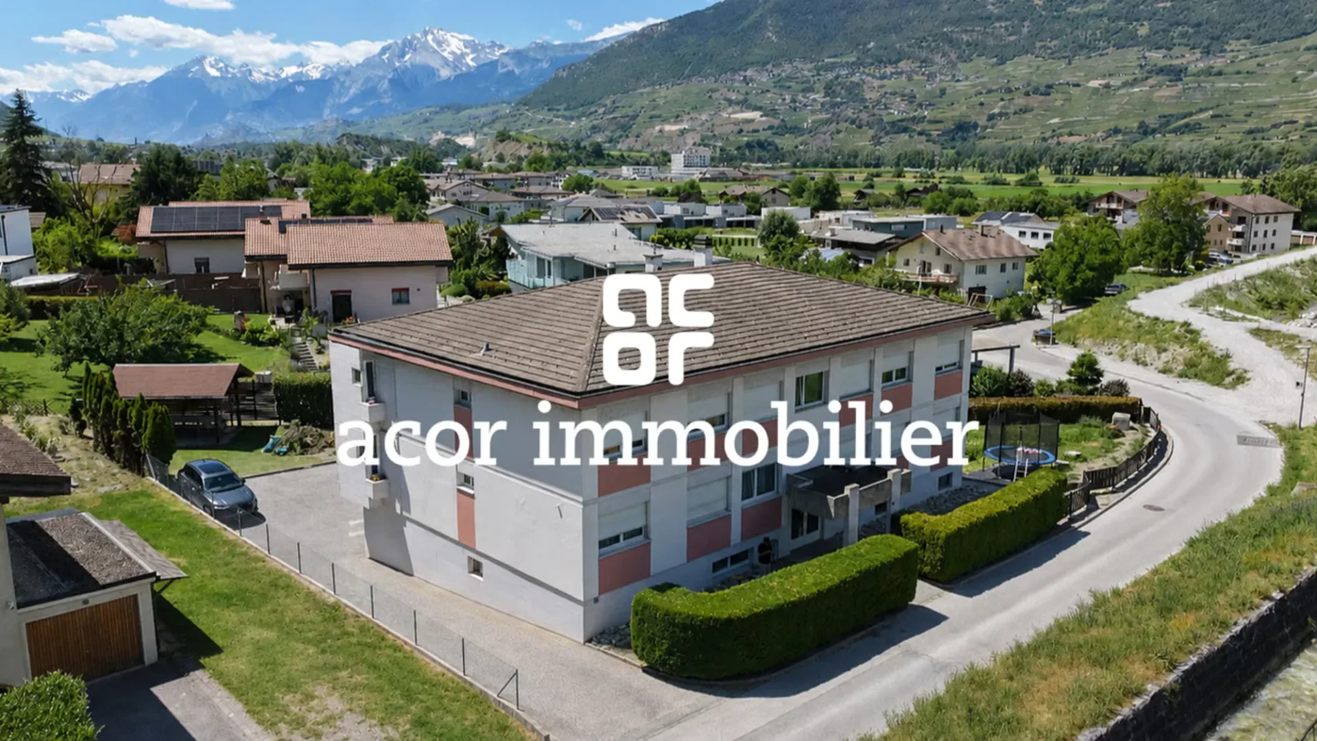 Réchy - 4½-Zimmer-Wohnung mit großer Garage-Box