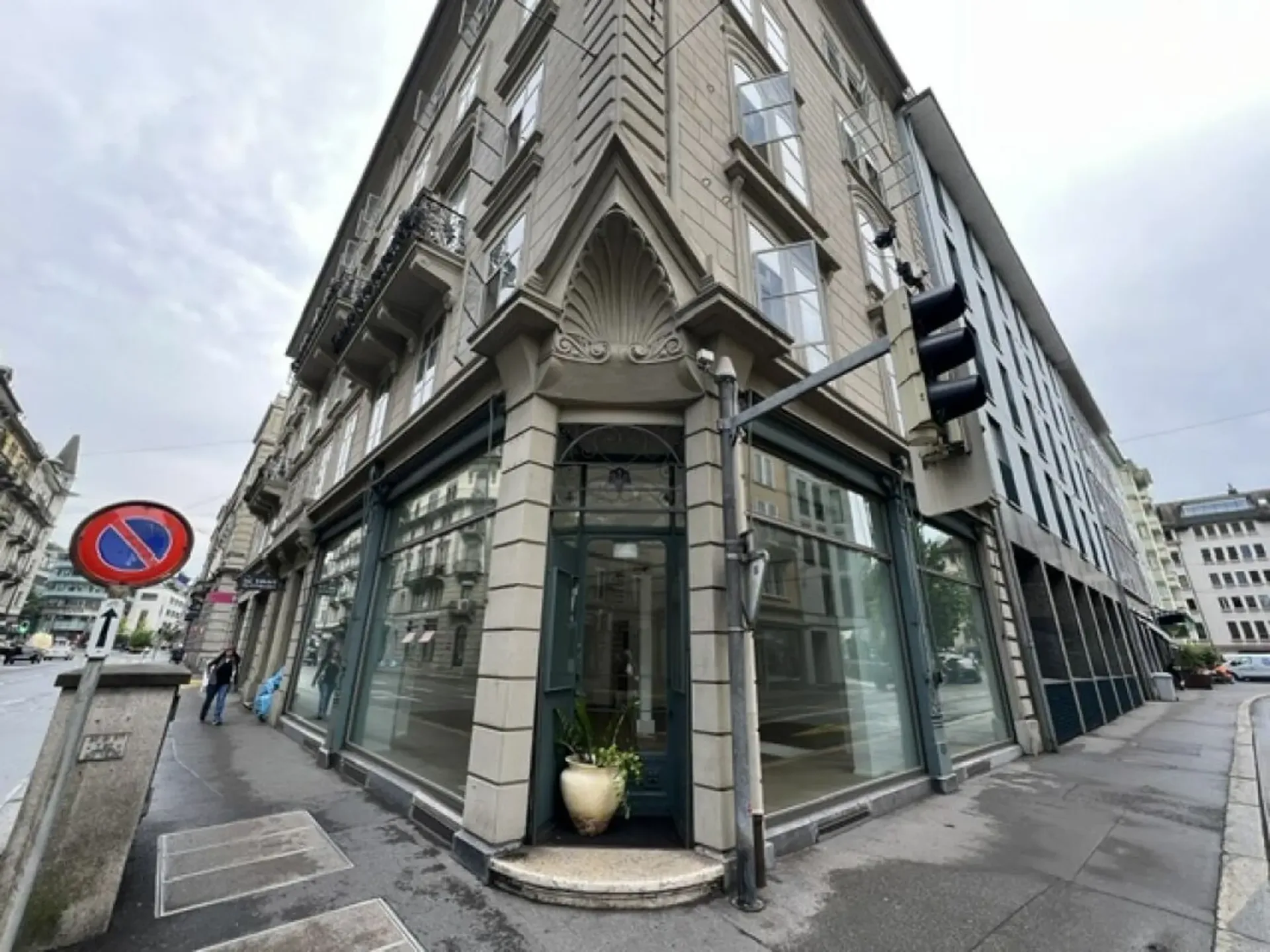 Ladenlokal im EG Ecke Süd-West