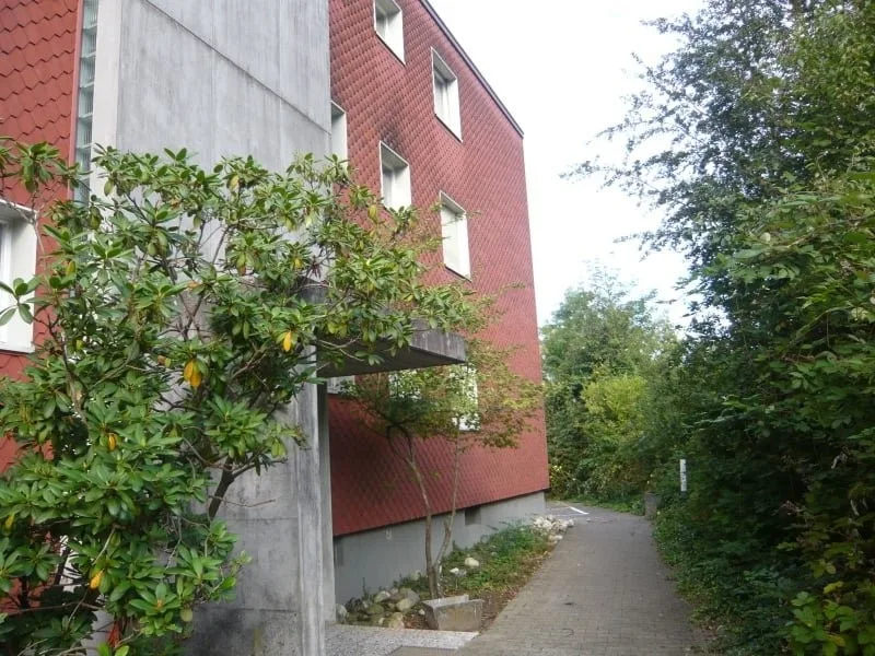 Grosszügige Wohnung an ruhige gepflegte Wohnlage zu vermieten