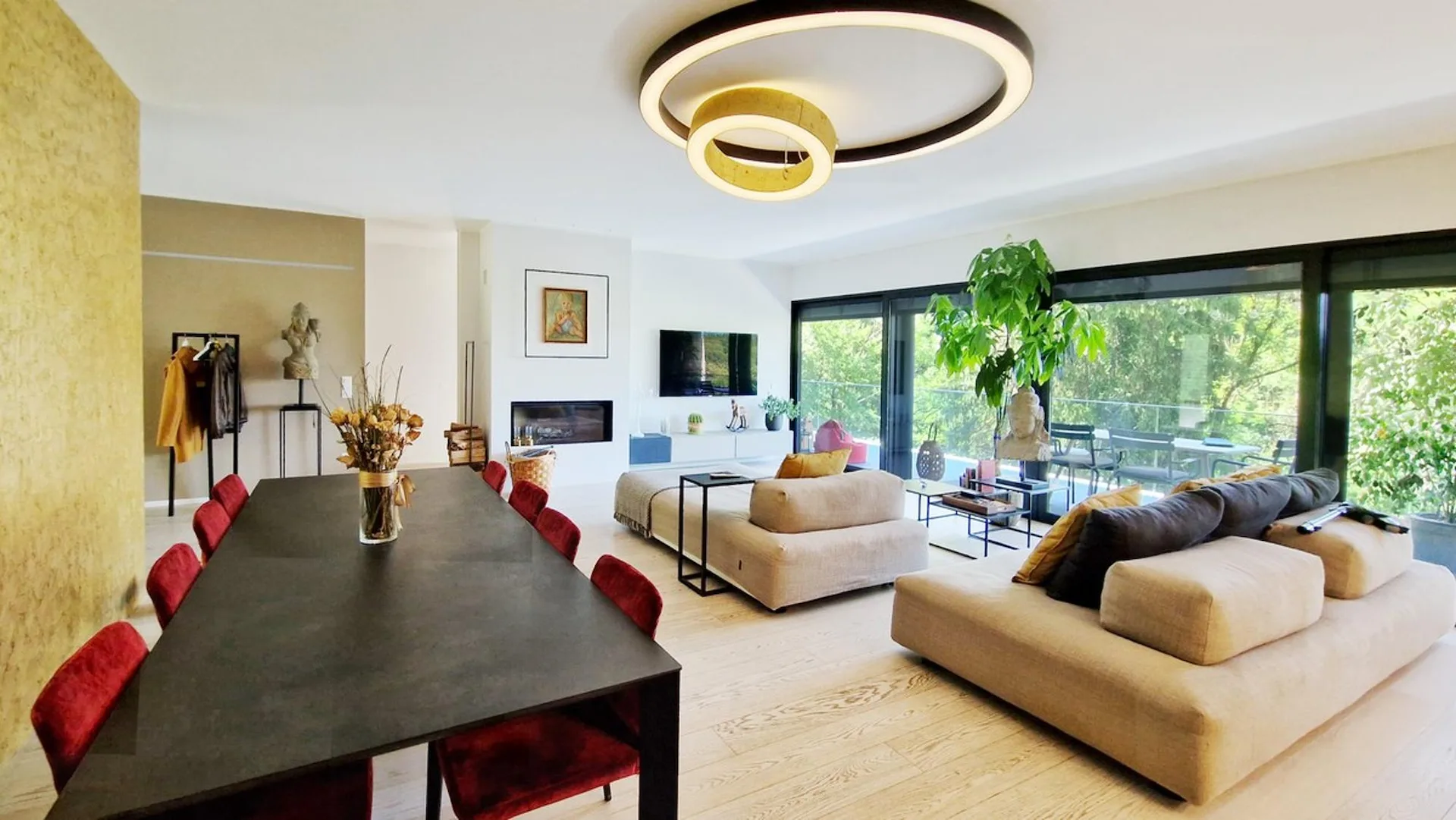 Appartement 4,5 von Mario Botta mit großer Terrasse und Talblick
