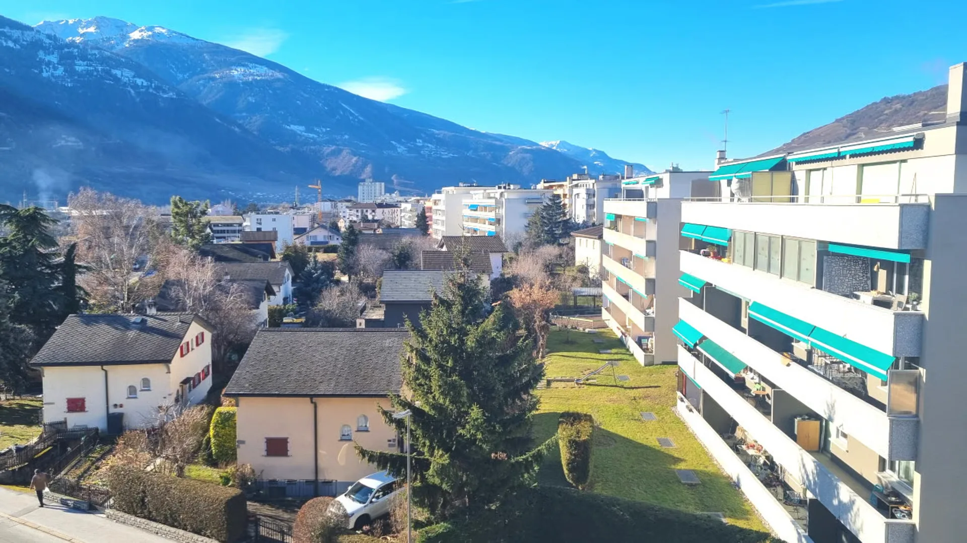 Elégant 4.5p rénové centre ville Sierre