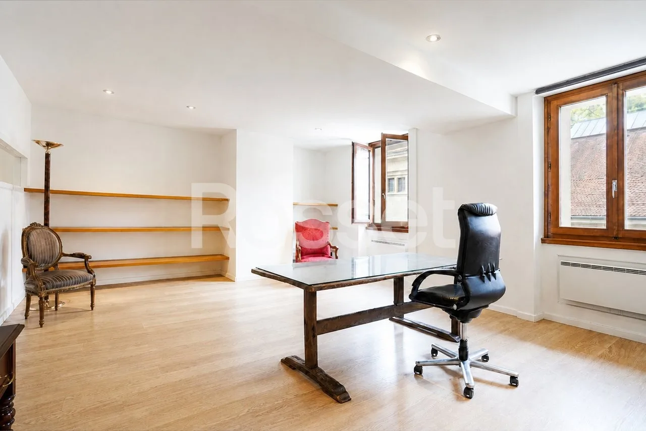 Bureaux d'env. 68 m² au 3ème étage