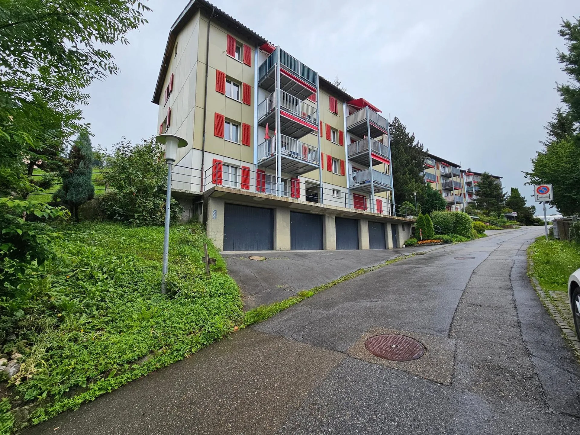 Appartamento ristrutturato di 3,5 locali con balcone a Herisau