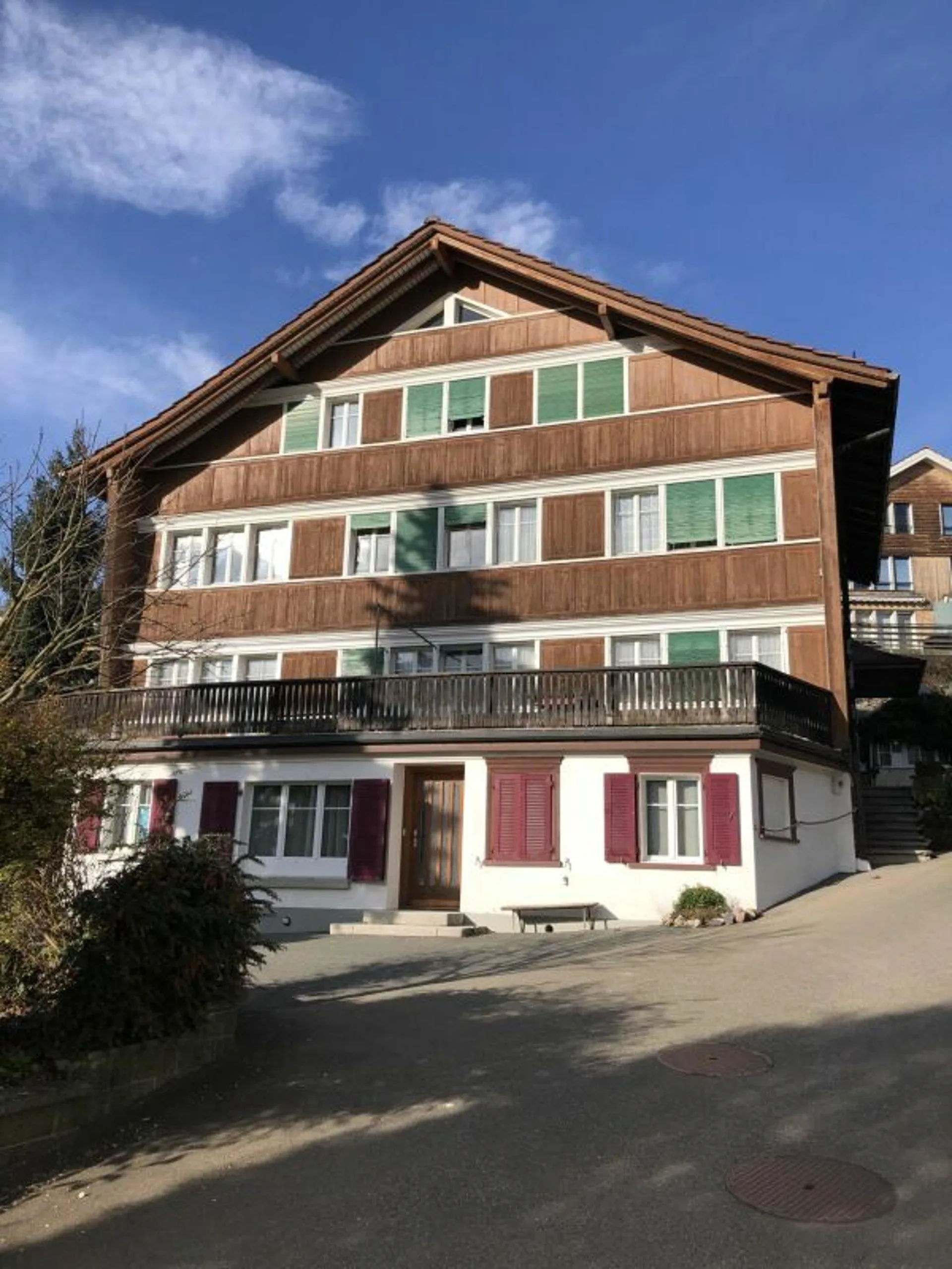 Helle 3.5-Zimmer Wohnung zu vermieten