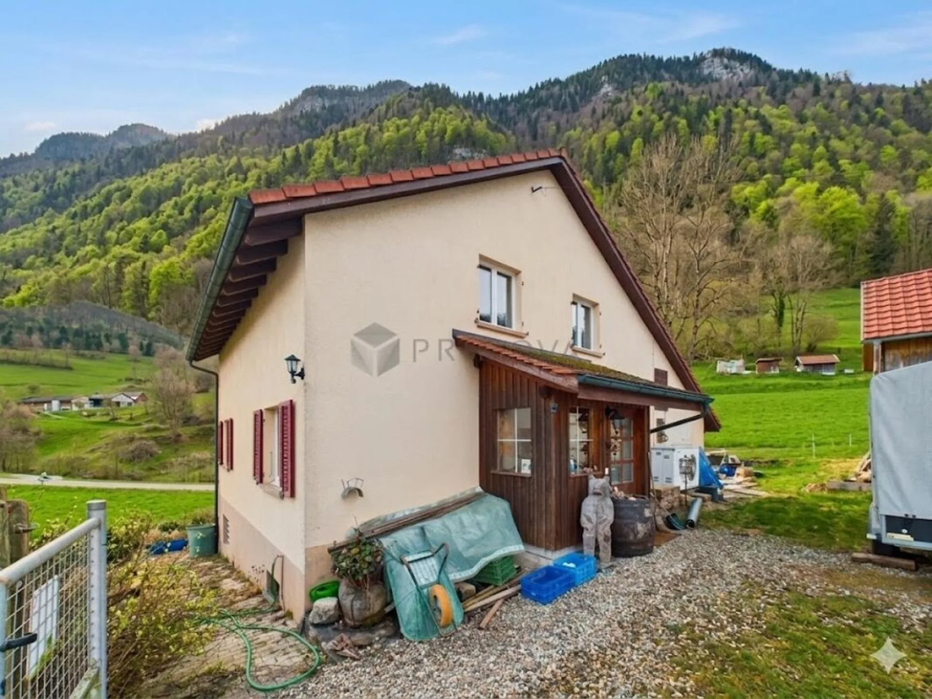 Ihre Wohlfühloase umgeben von Grünem - Einfamilienhaus mit Weitsicht und viel Raum