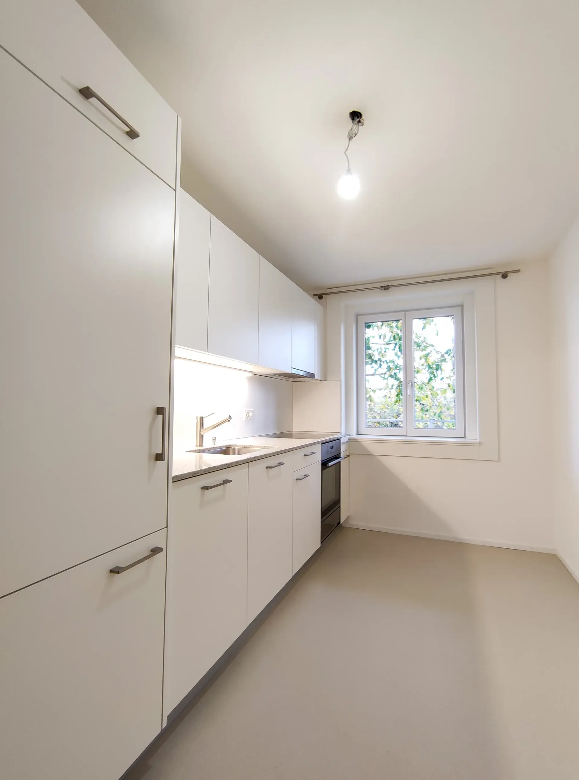4-Zimmerwohnung an zentraler Lage zu vermieten