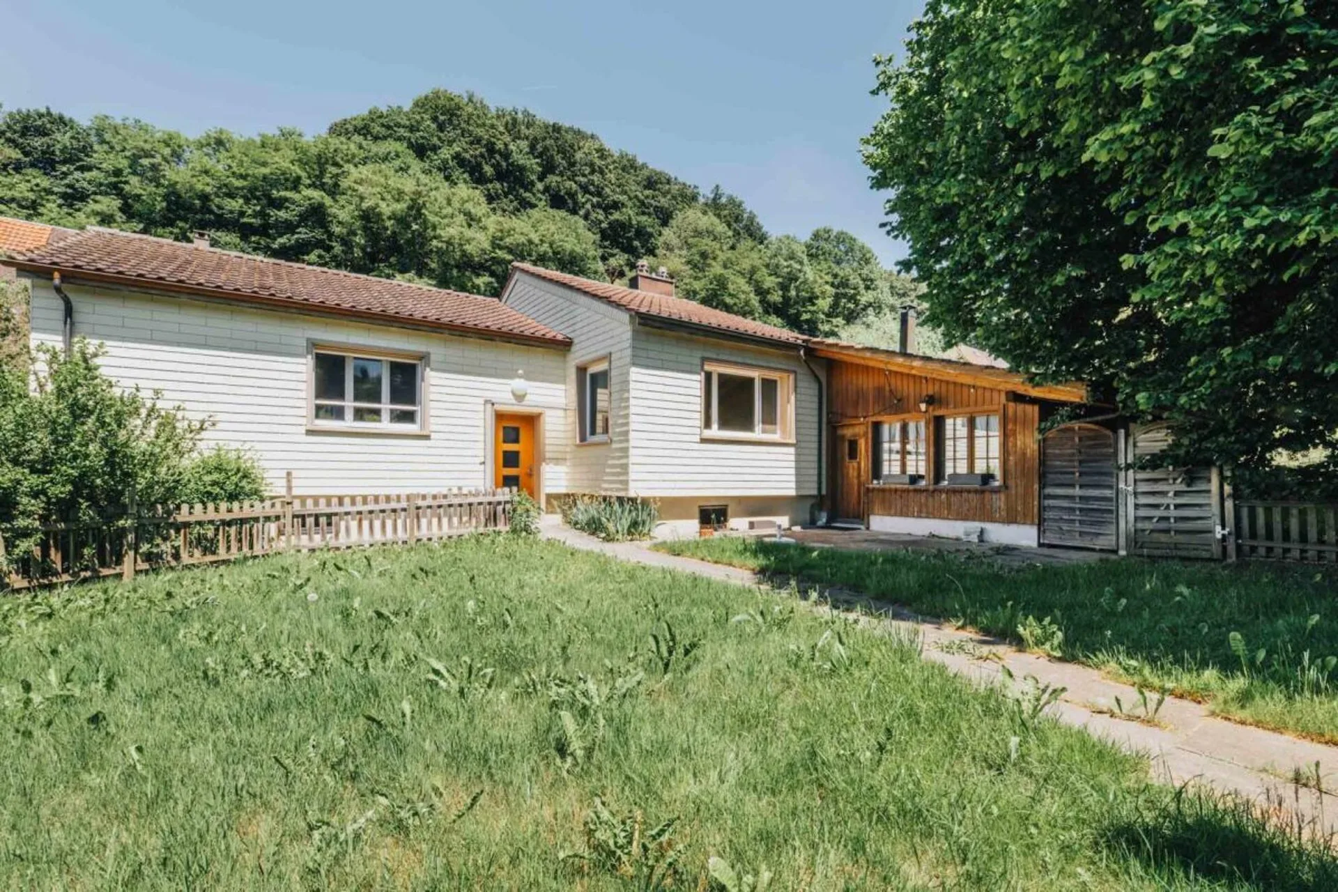 Charmantes Einfamilienhaus mit Garten und viel Potenzial in Melchnau