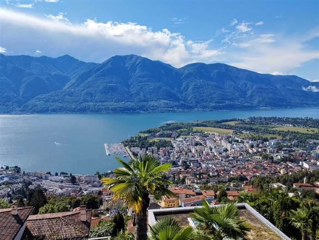 ORSELINA – Zu verkaufen Wohnung mit Seeblick – Auch als Zweitwohnsitz