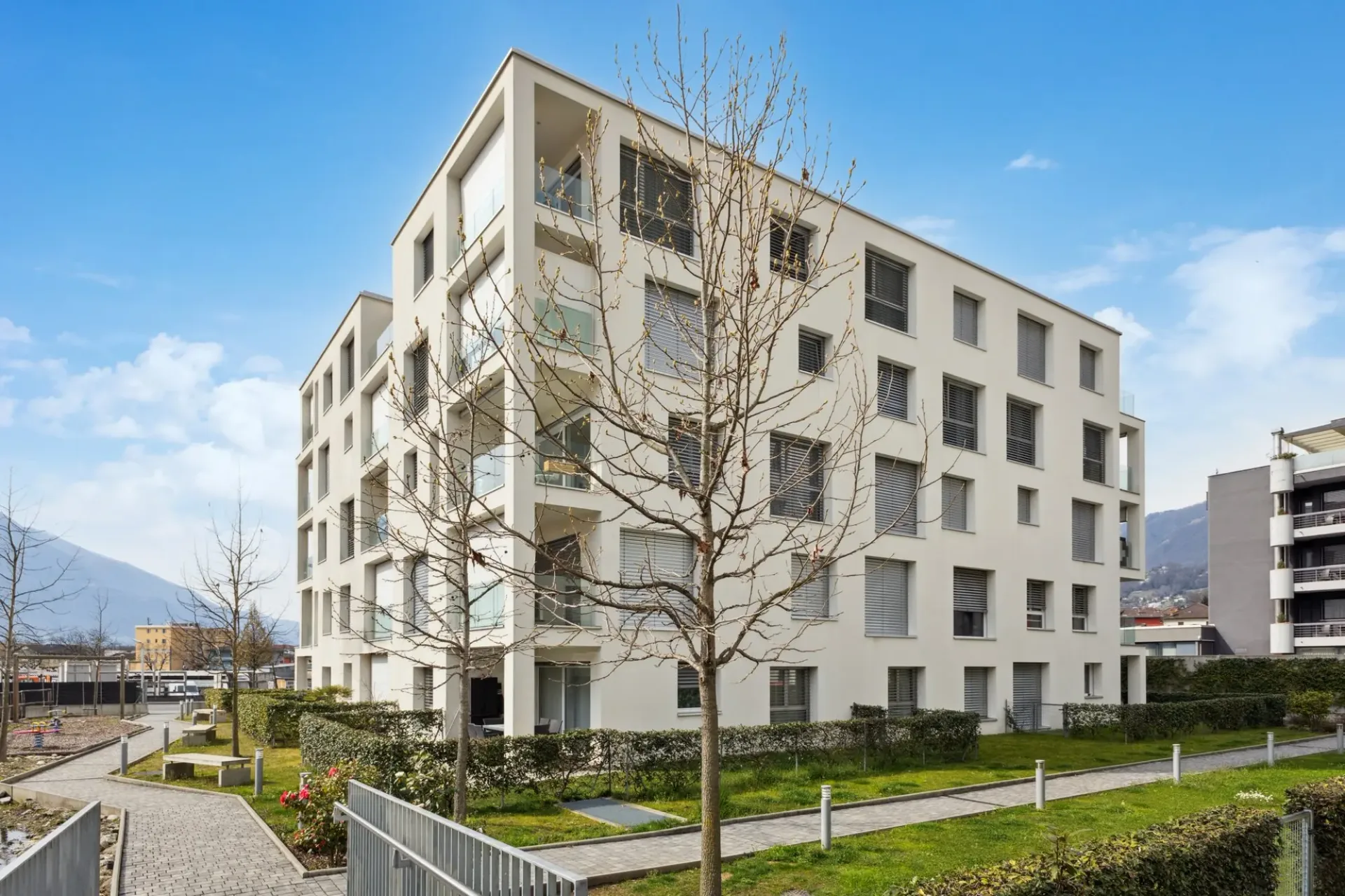 Il tuo angolo di verde a Gordola  3.5 locali con giardino privato