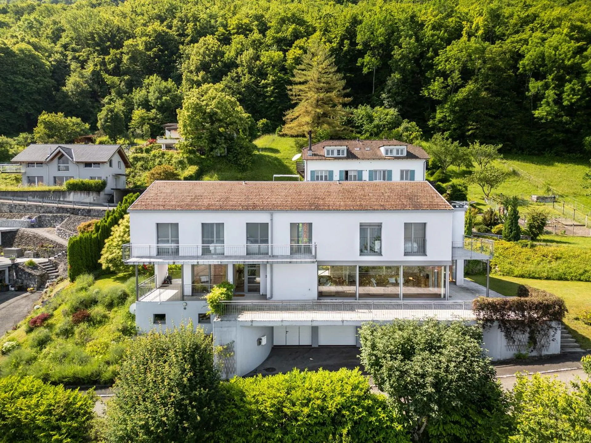 Villa d'architecte avec magnifique vue sur le Lac Léman !