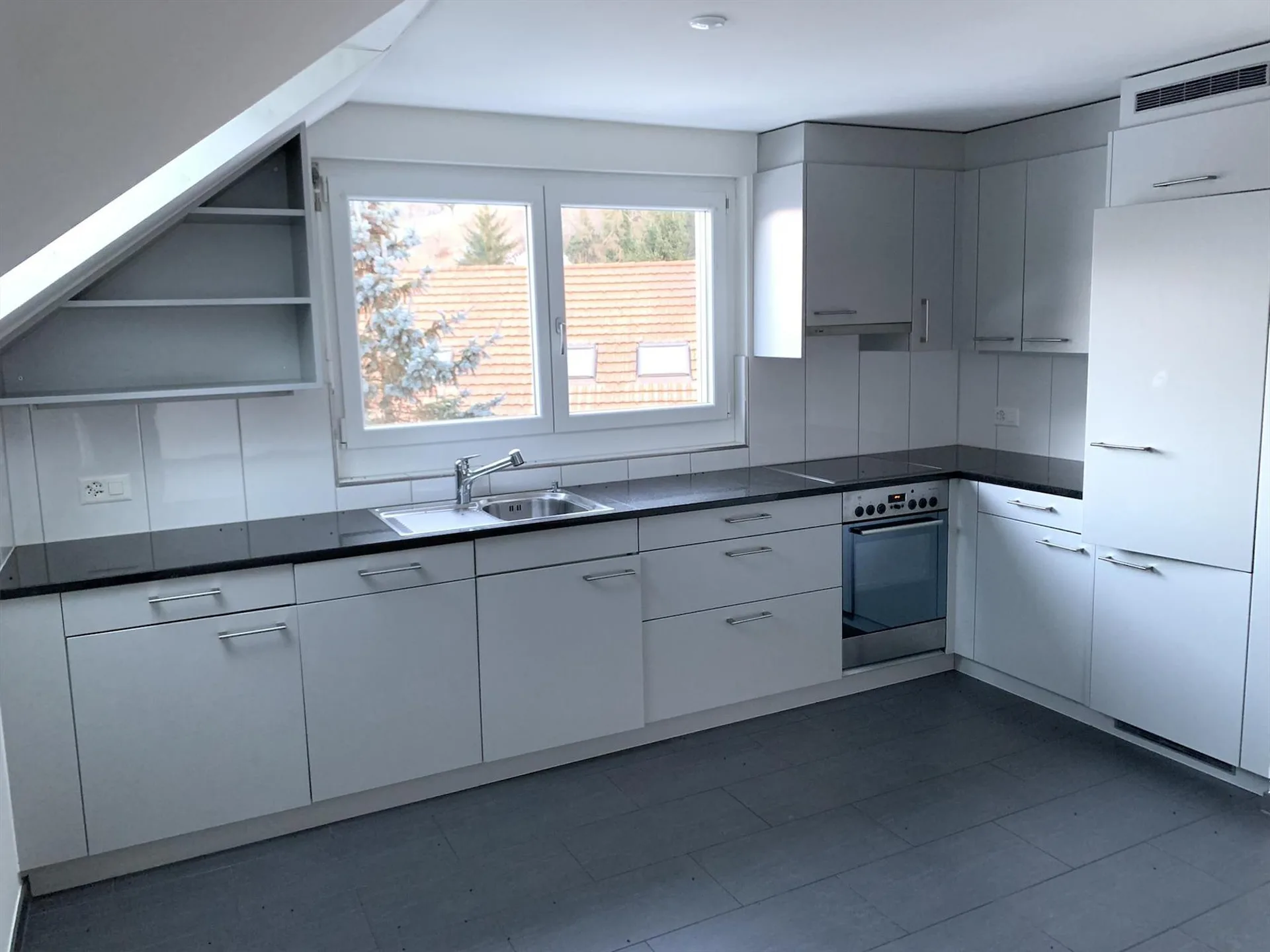 Ruhig gelegene 5.5-Zimmer-Maisonette-Wohnung in Bahnhof-Nähe