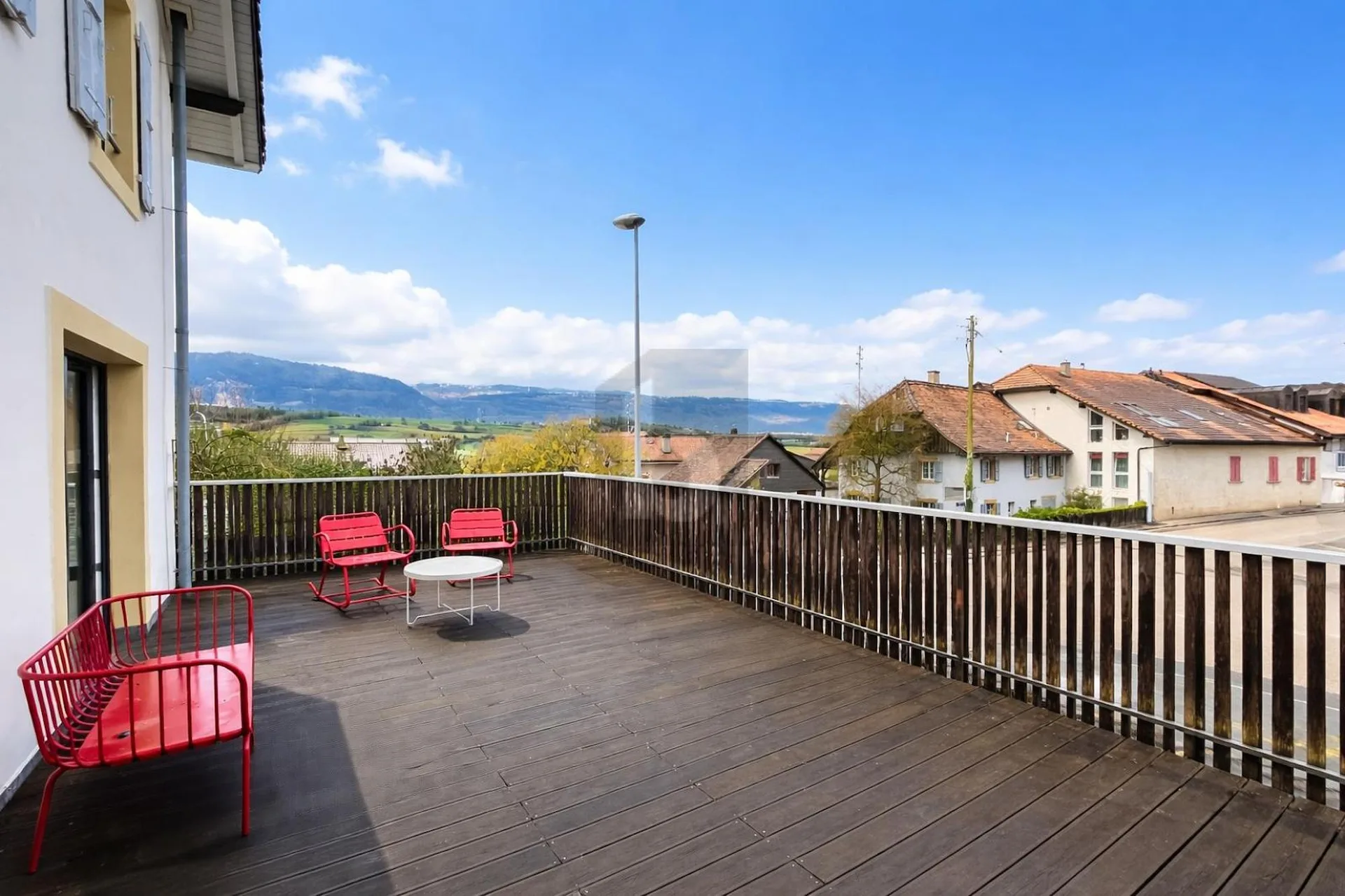 SPLENDIDE RÉNOVÉE AVEC TERRASSE DE 36 M²