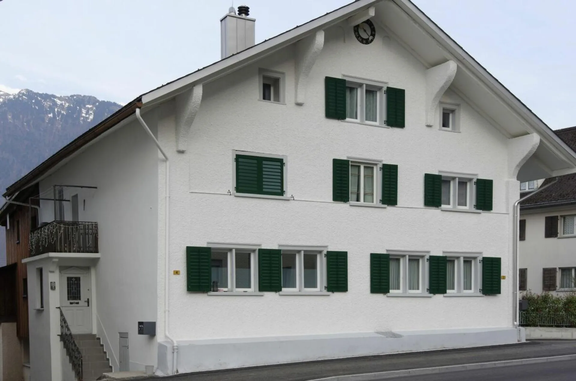 SCHÖN ALT