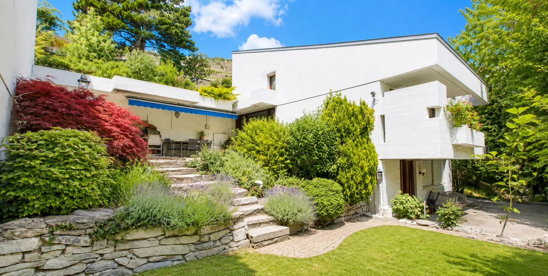 Zu Verkaufen - Architekten-Villa 6.5 Zimmer in Triplex