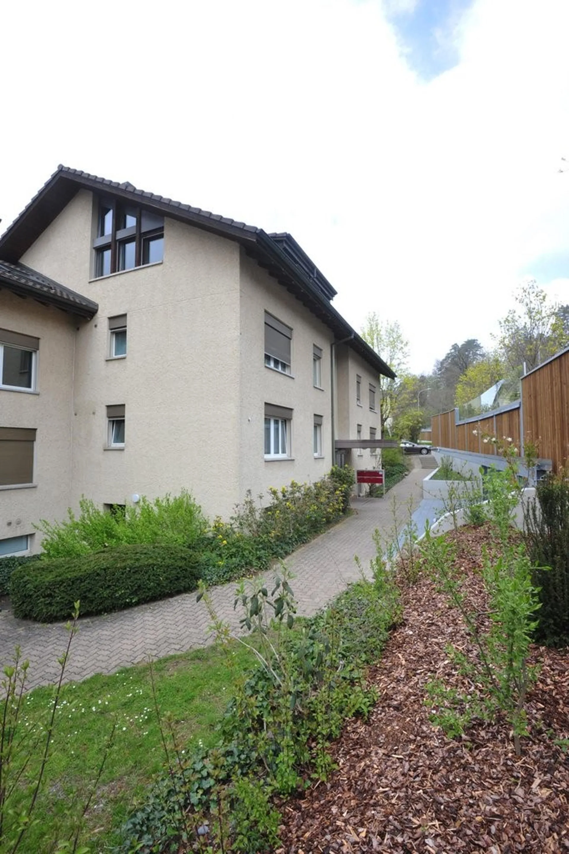 Gemütliche Dachwohnung in Würenlos
