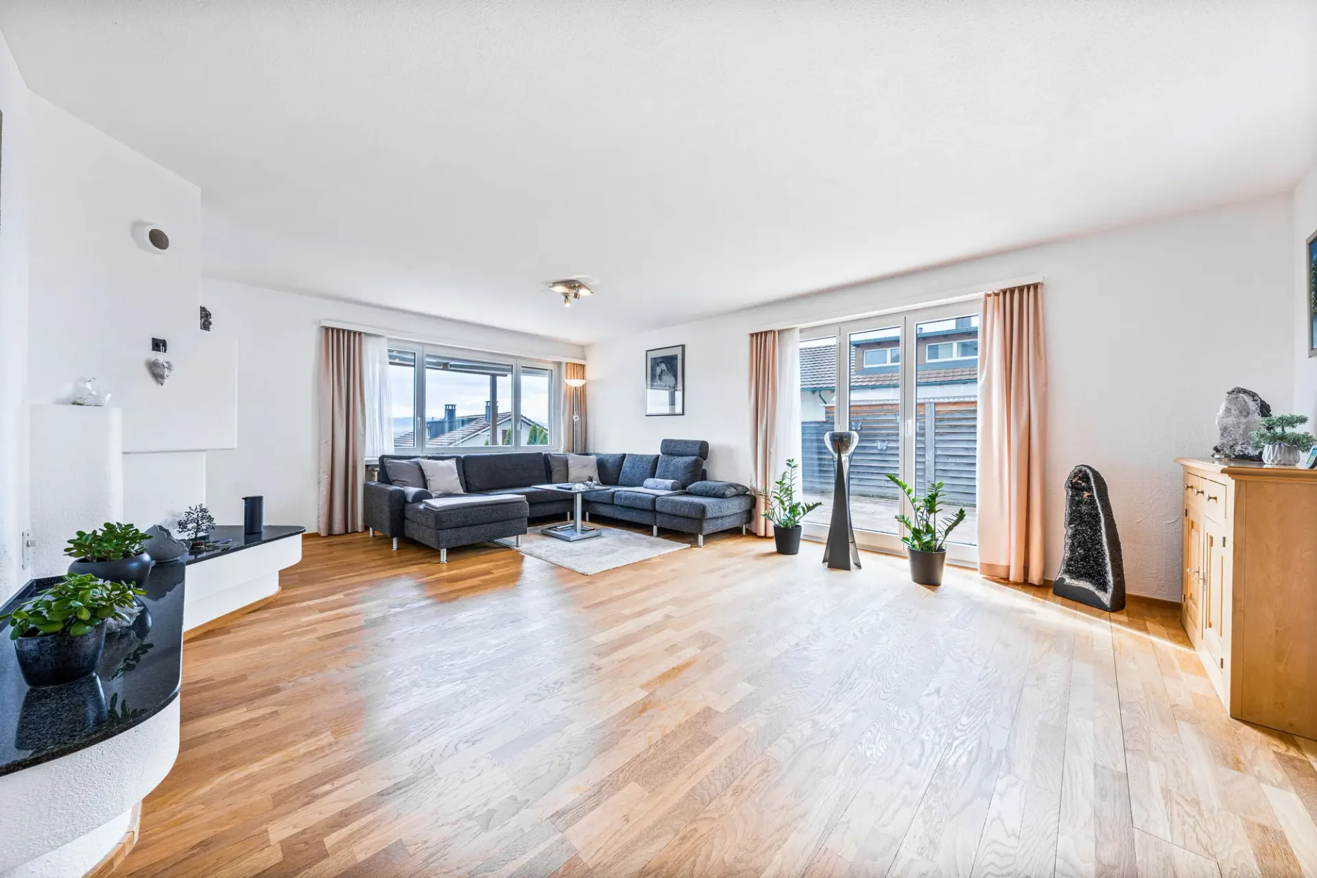 Einfamilienhaus mit grossem Garten
