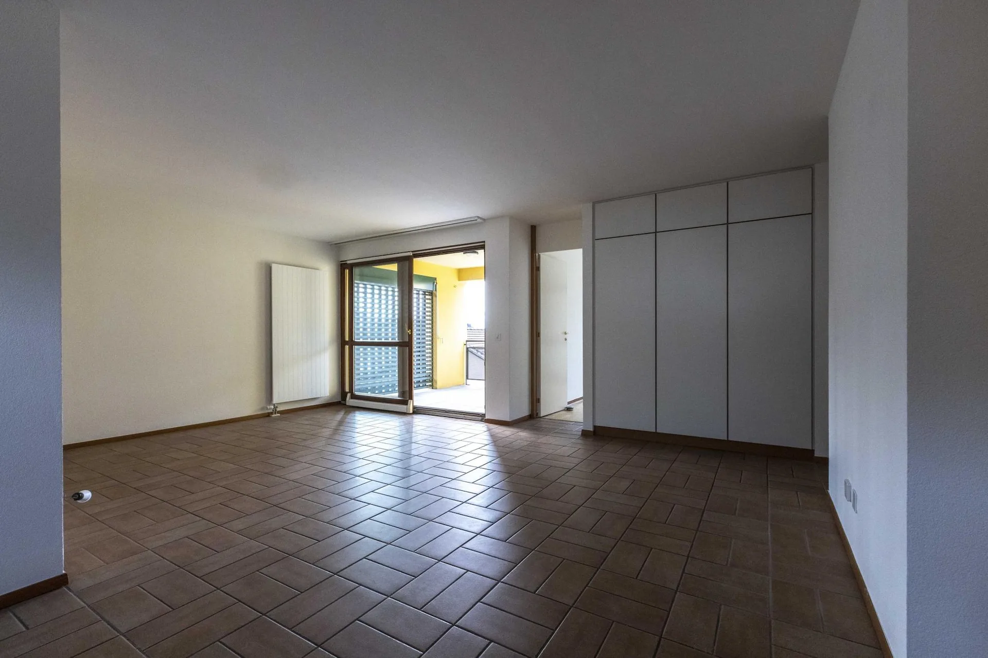SPAZIOSO 4.5 LOCALI CON TERRAZZA E VISTA APERTA A CADEMPINO