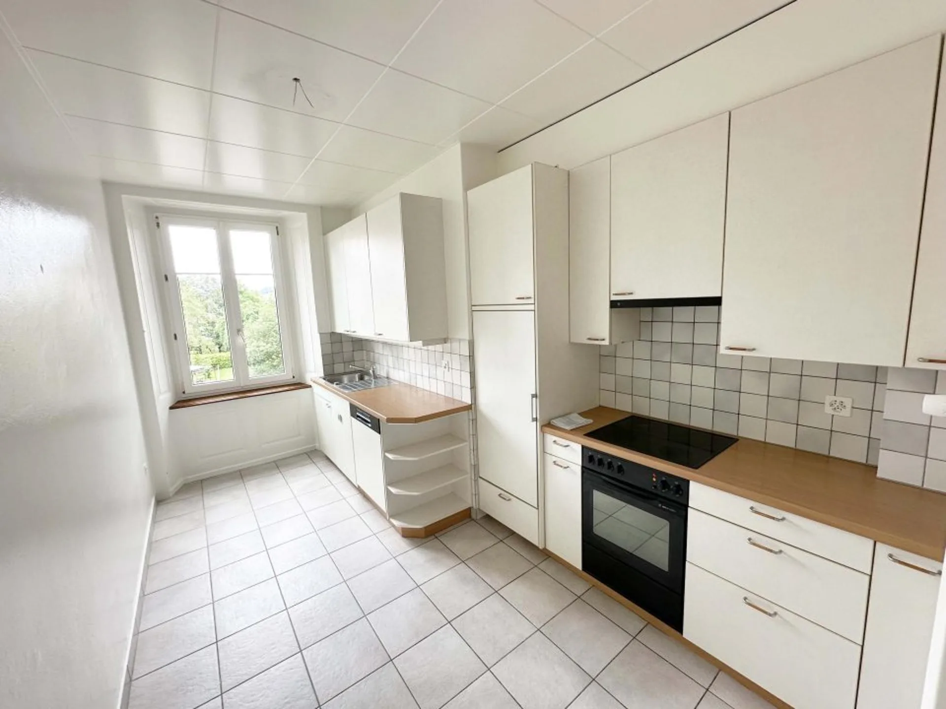 05596 - Ampio appartamento di 5 locali - J.-F.-Houriet 3 - Le Locle