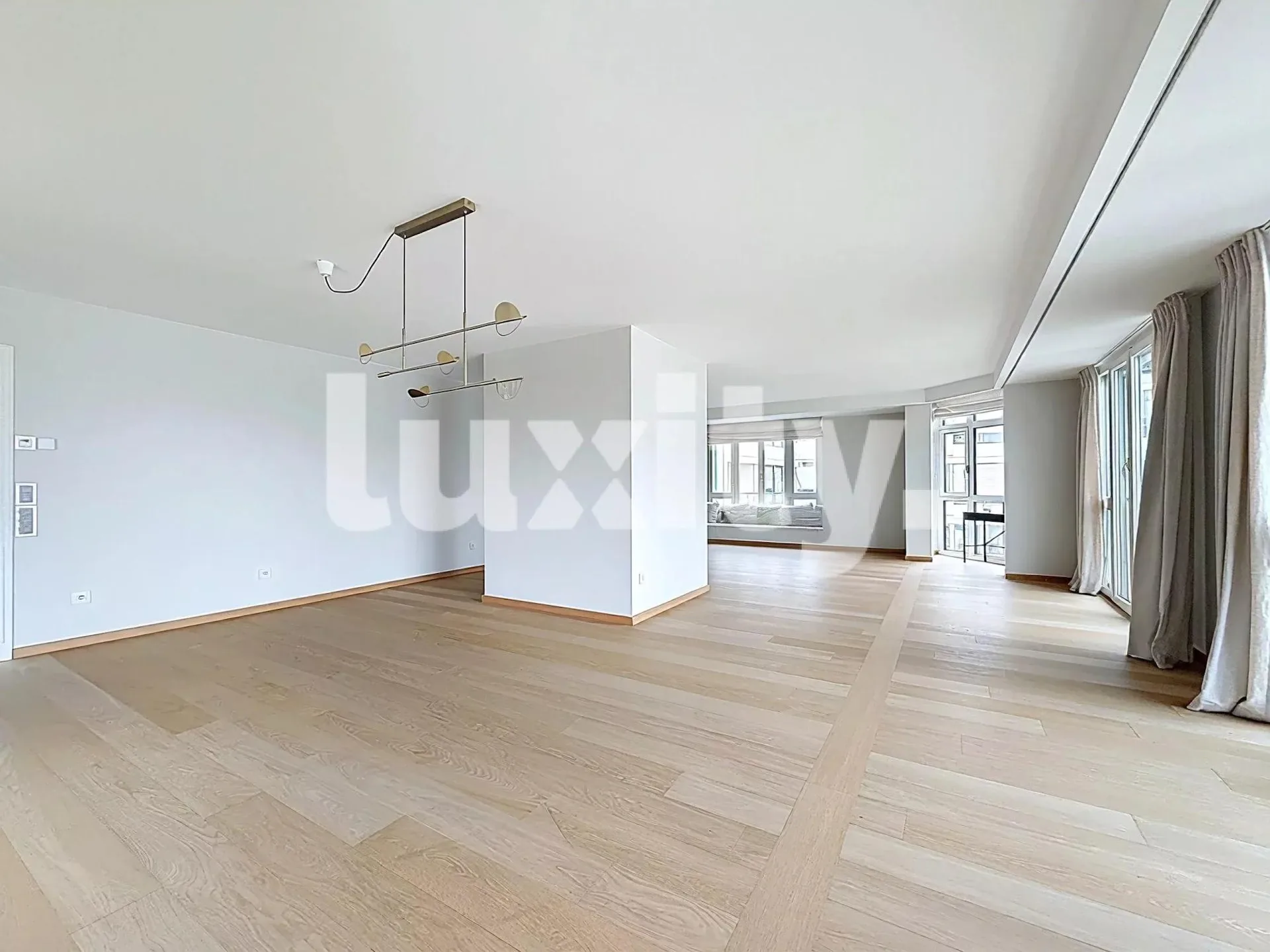 Appartement moderne vue lac