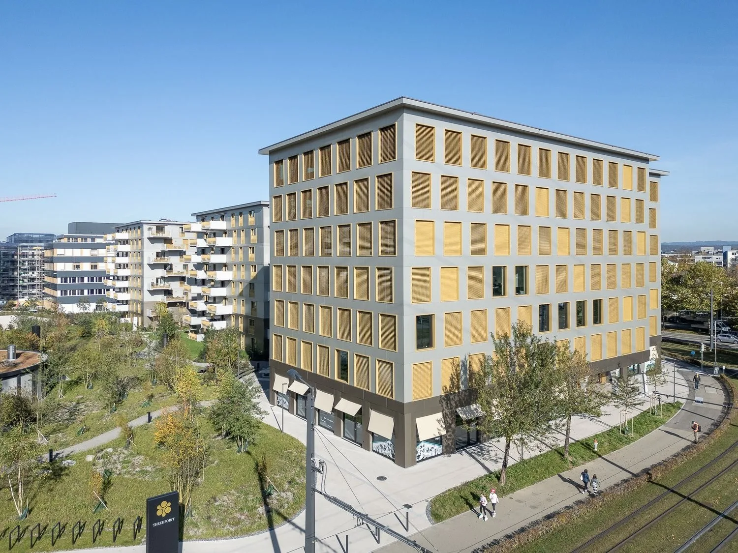 COSMOS Dübendorf – Einziehen. Arbeiten. Punkt.