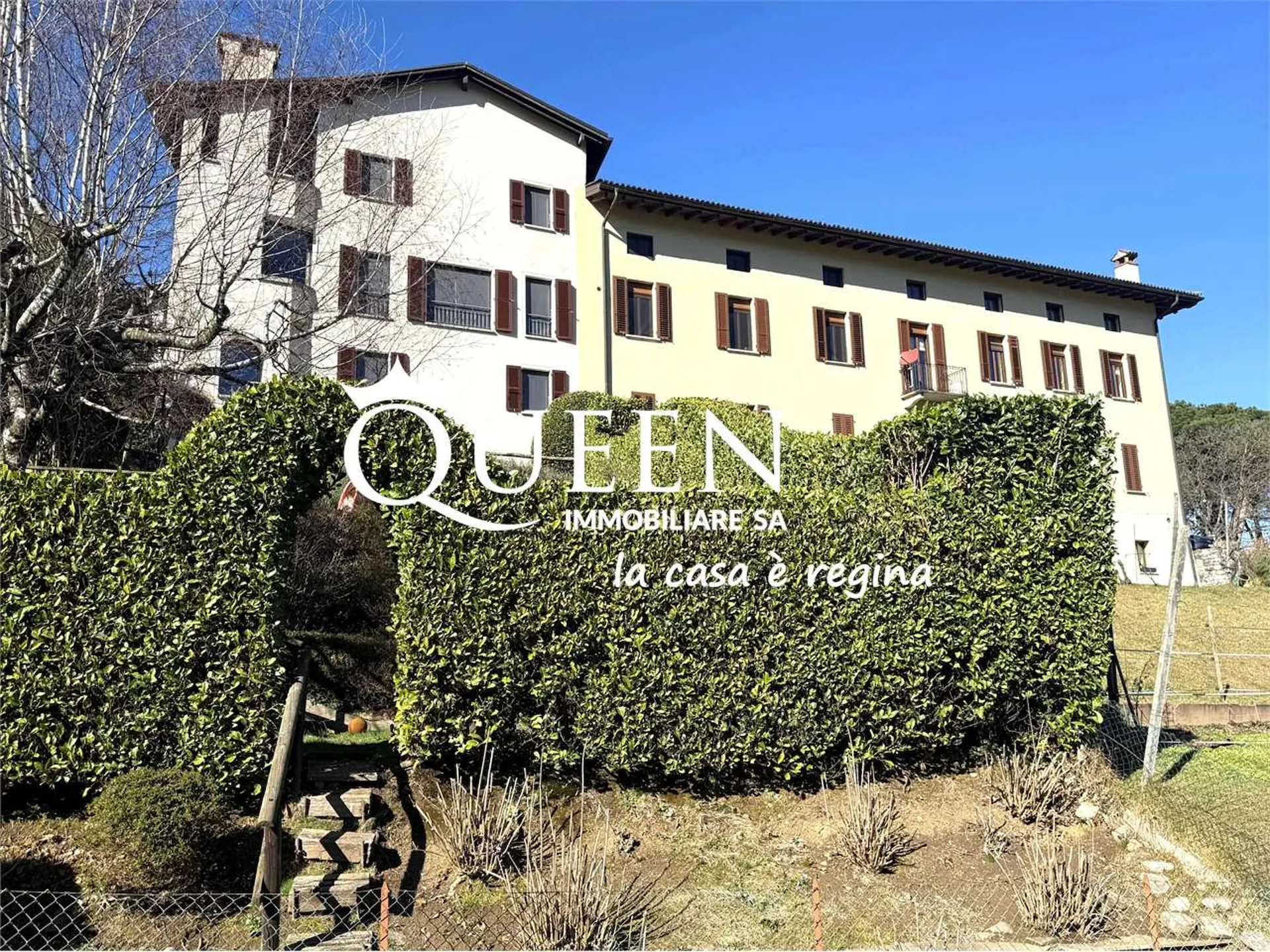 Montagnola: casa di charme 7.5 locali con giardino e vista lago
