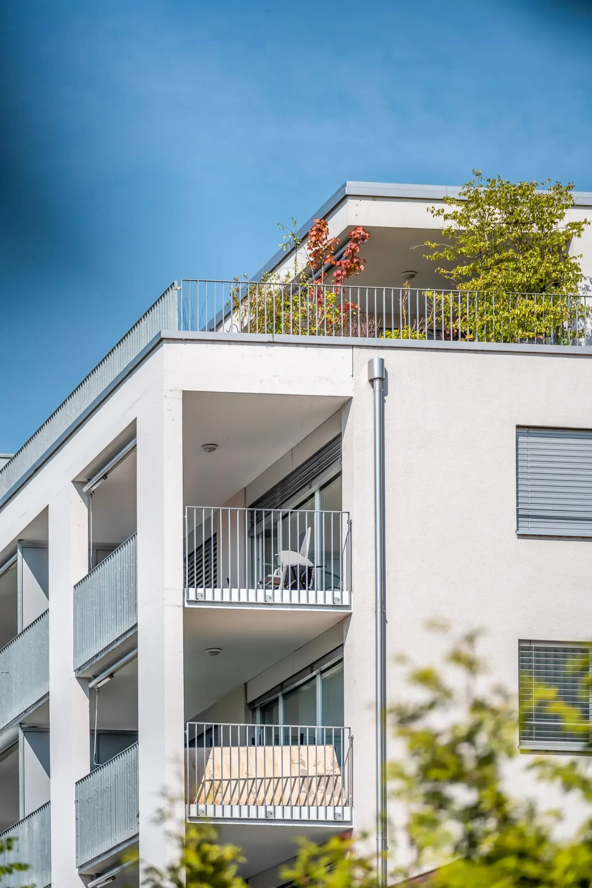 Moderne 3.5-Zimmerwohnung mit Balkon und Lift in Pieterlen