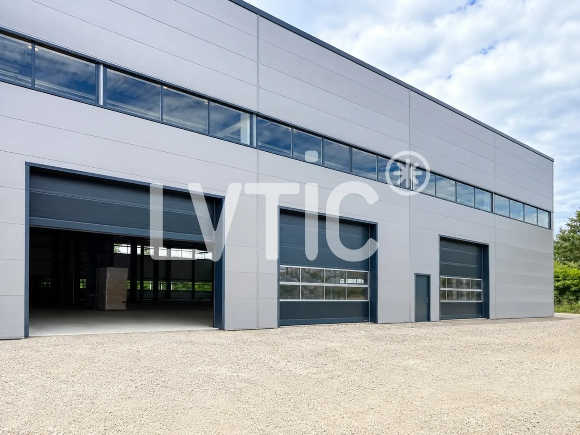 Industriehalle, Büros von 6600 m2 teilbar zur Miete in Domdidier