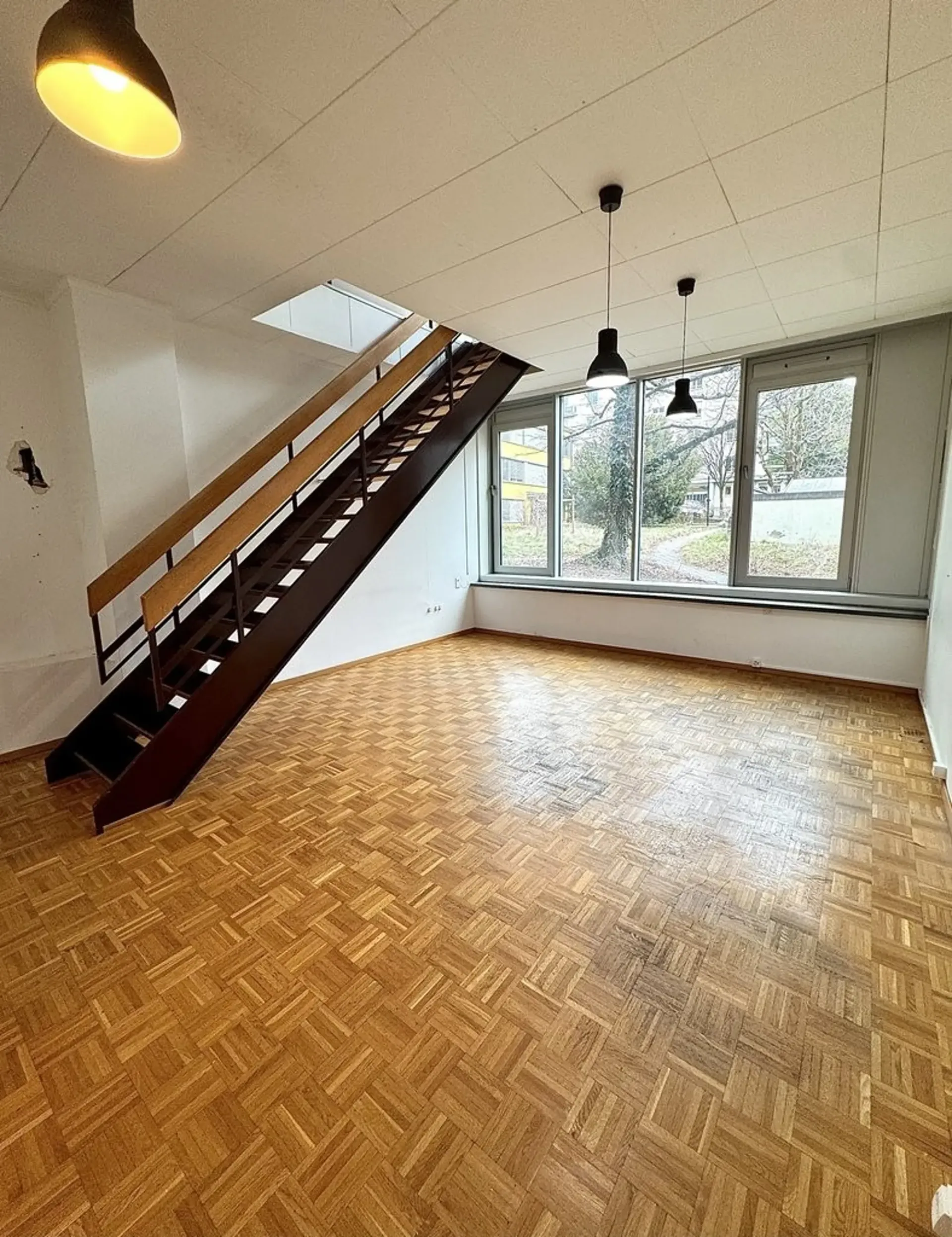 Schöne Gewerbefläche in Duplex zu vermieten!