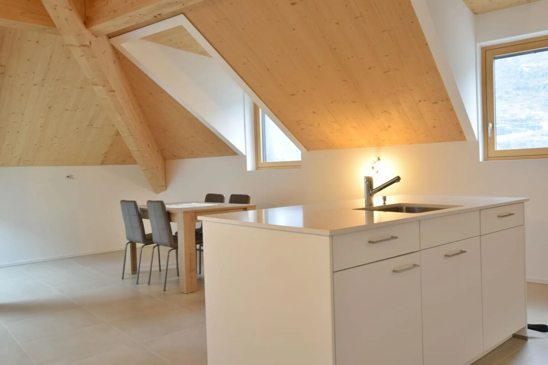 Prestigöse 3,5-Zimmer-Attikawohnung