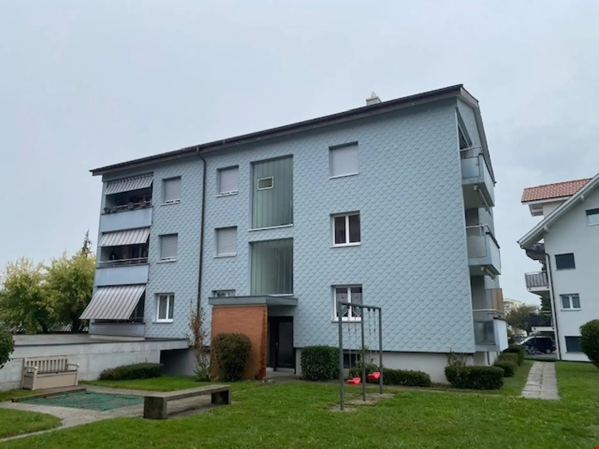 Ruhig gelegen und preislich sehr interessant - 3.5 Zimmerwohnung