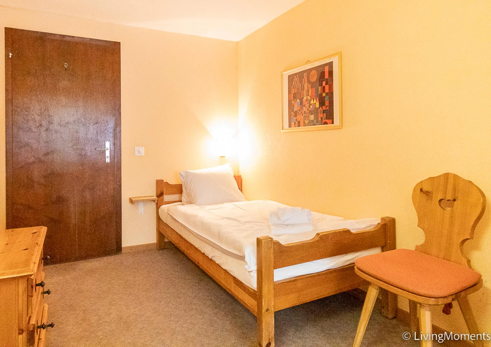 Möbliertes Zimmer Zur Monatsmiete - Einziehen und Wohlfühlen!