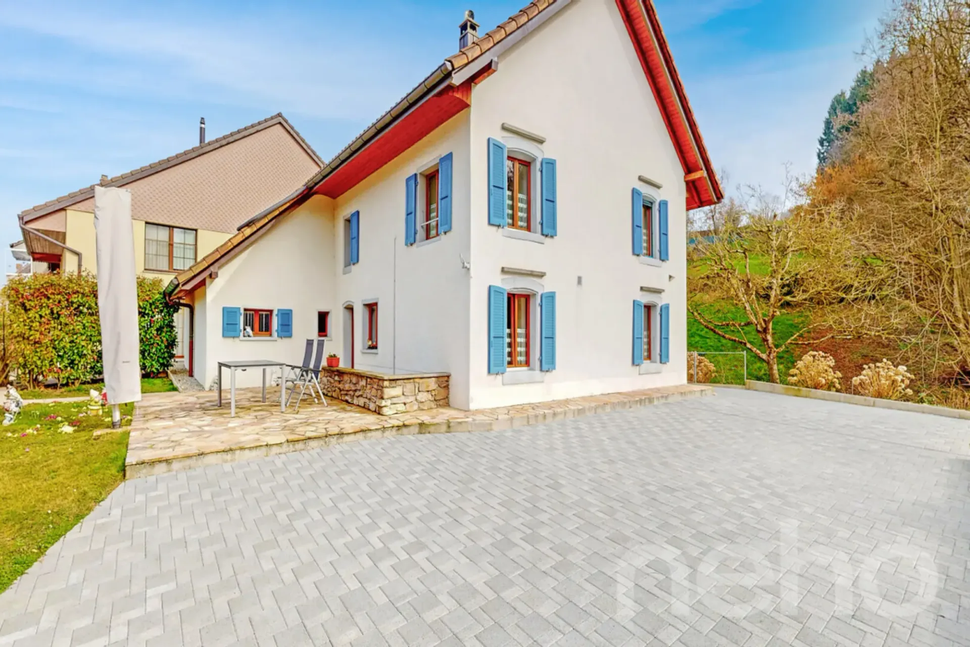 Magnifique villa individuelle avec atelier séparé