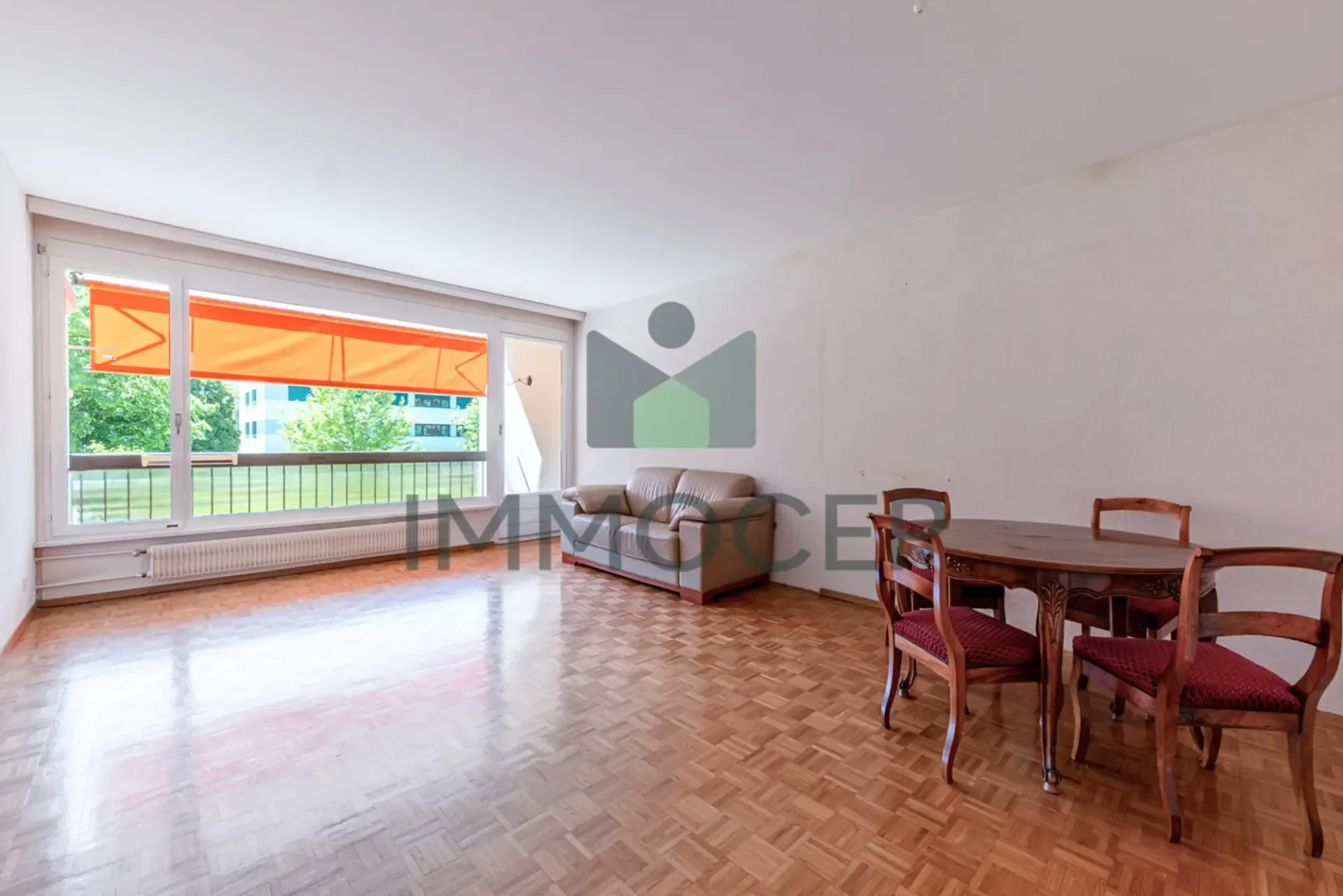 5-Zimmer-Wohnung mit Loggia und 121 m2 Wohnfläche
