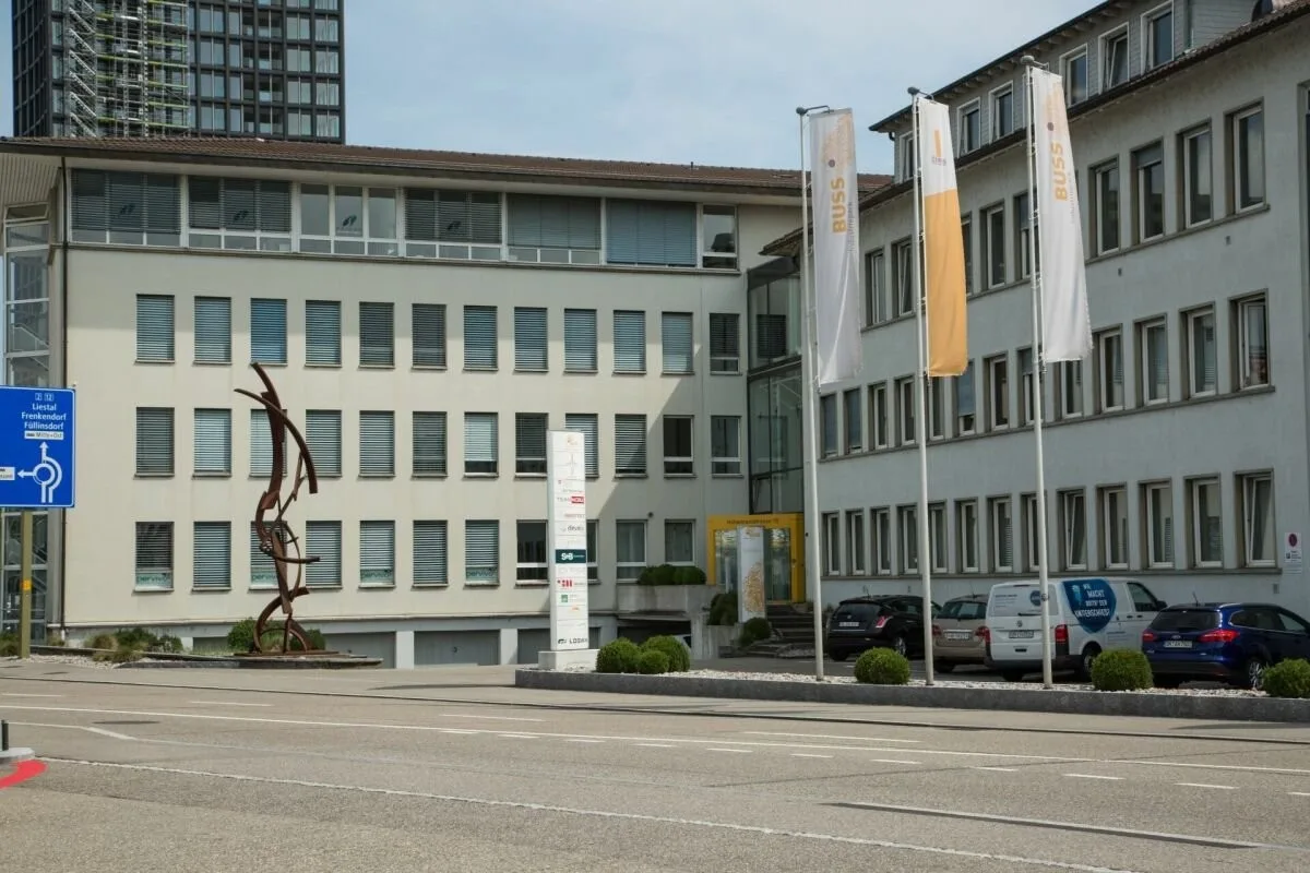 Geräumiges Büro im Buss-Areal Pratteln - 56 m² im EG des Verwaltungsgebäudes West