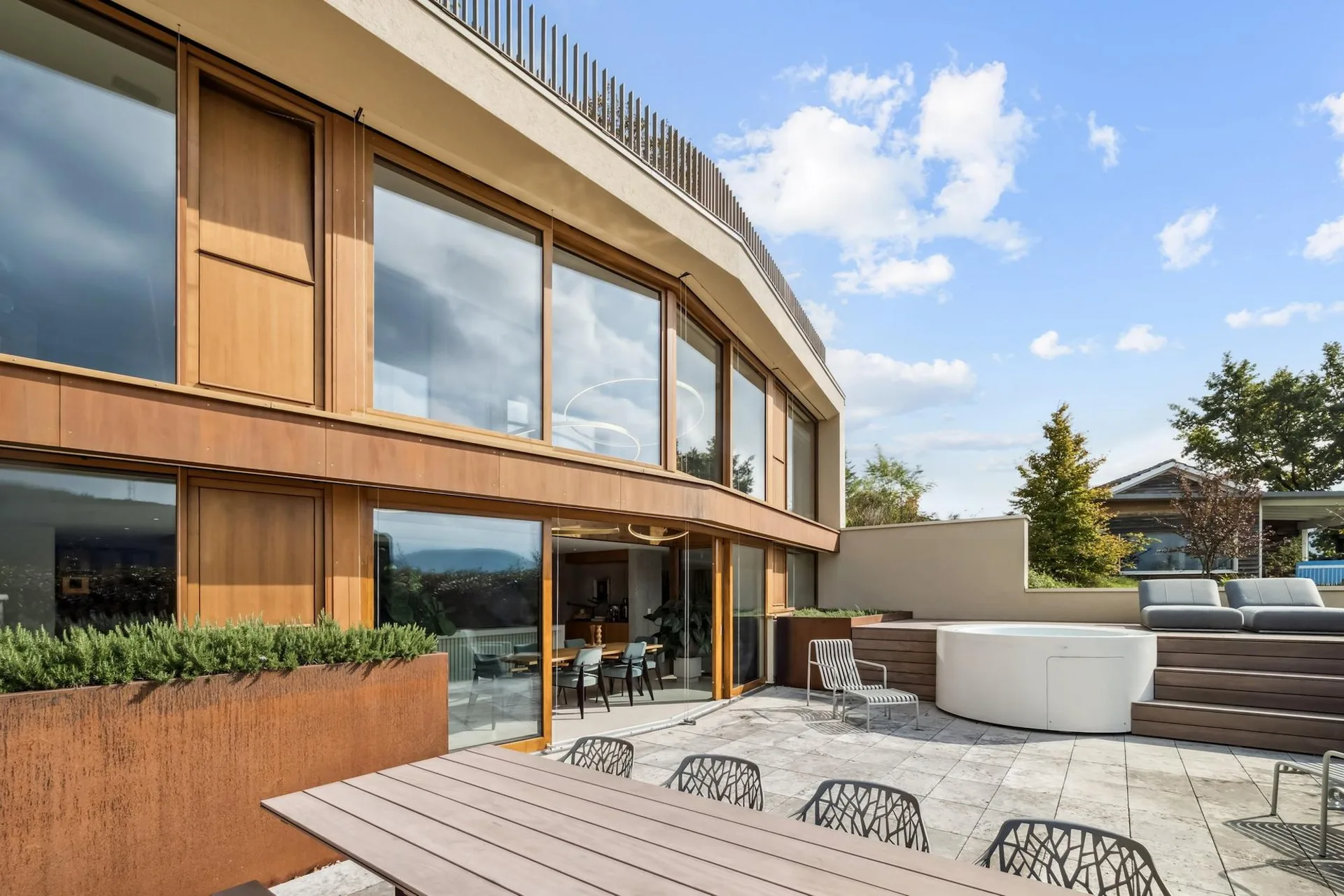 Retreat with unparalleled living feel