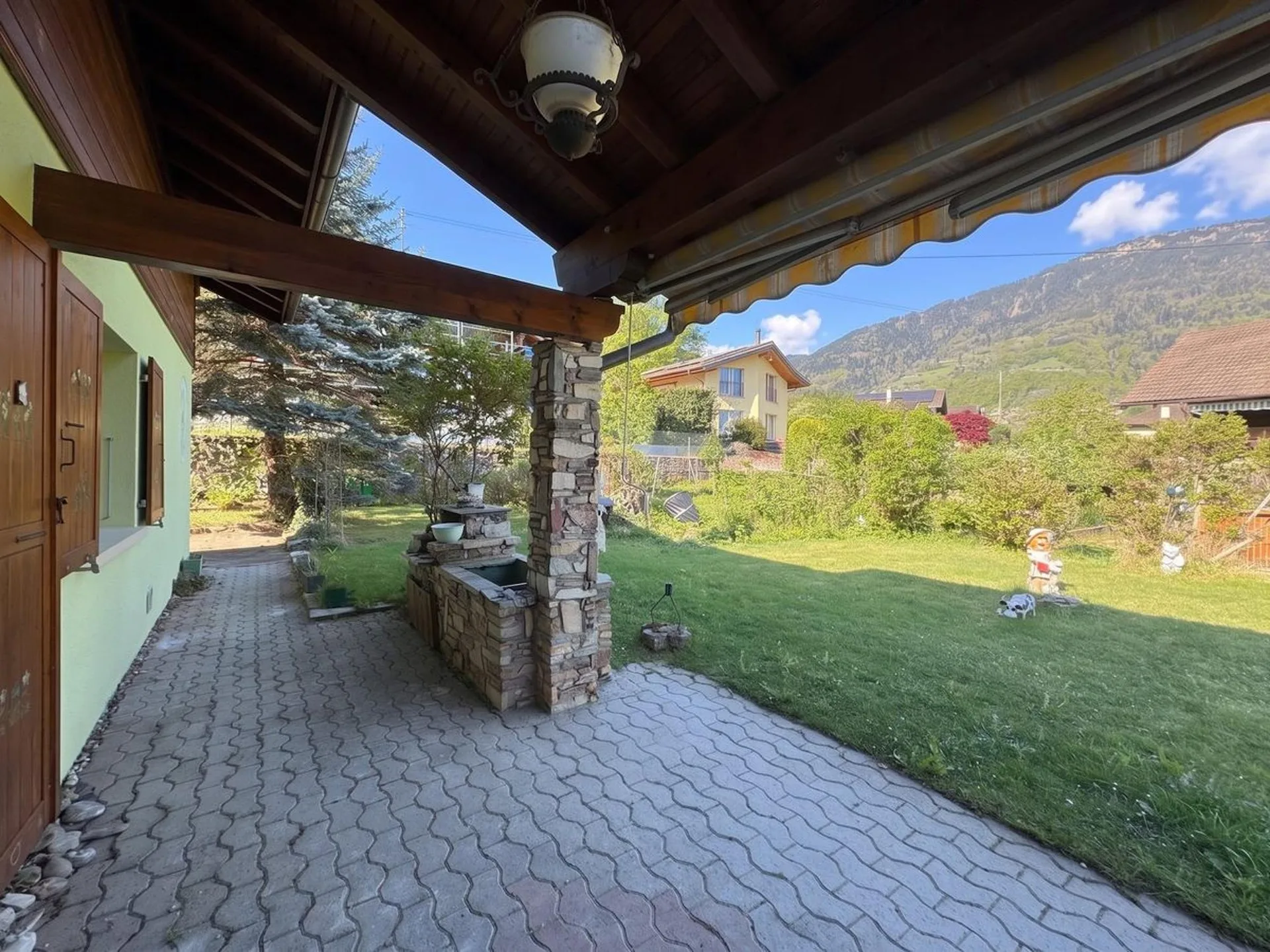 Semi-Chalet di 5,5 locali con vista a Choëx