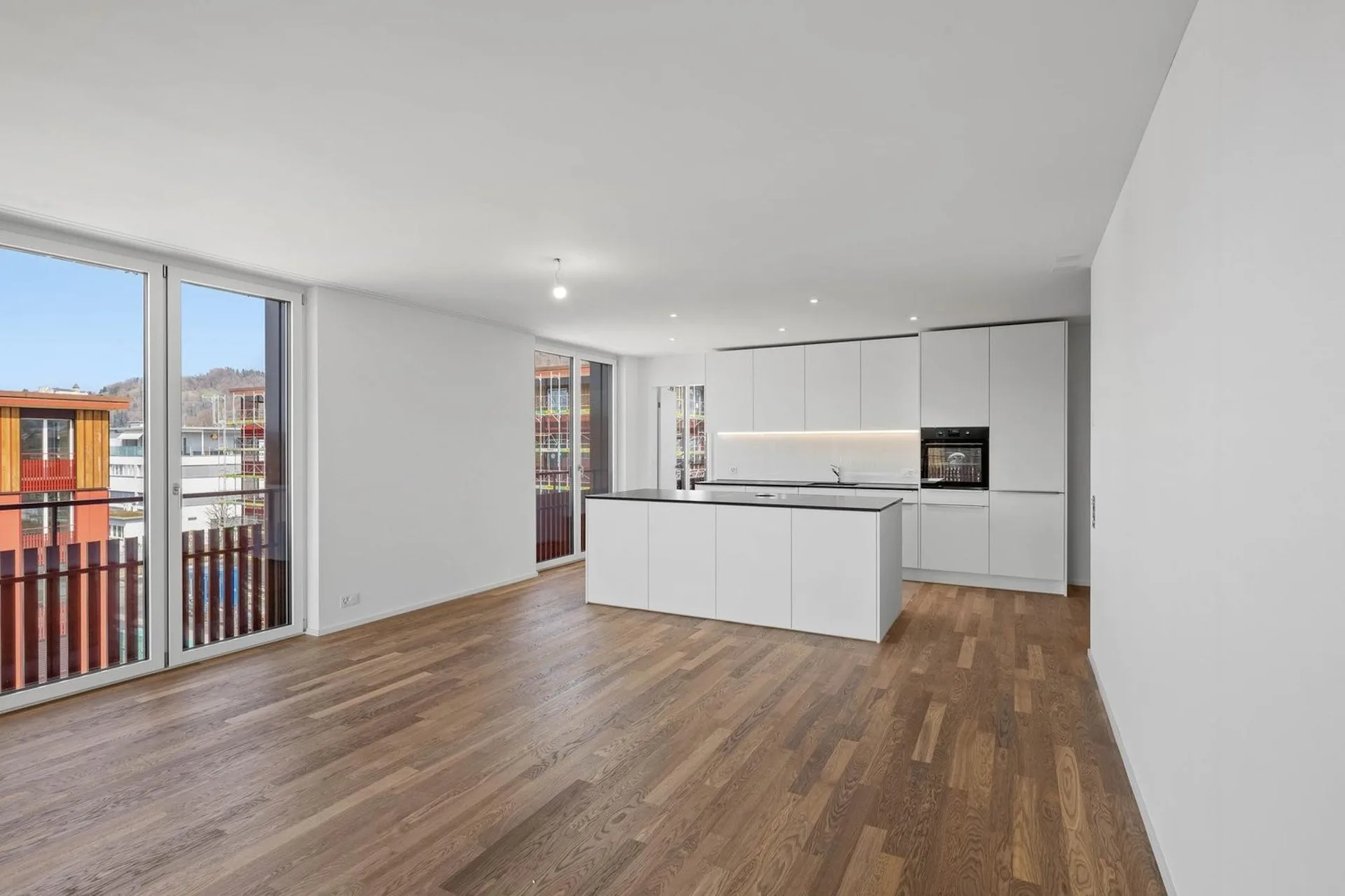 Premier location - appartement 4.5 pièces moderne avec plan d'étage bien pensé