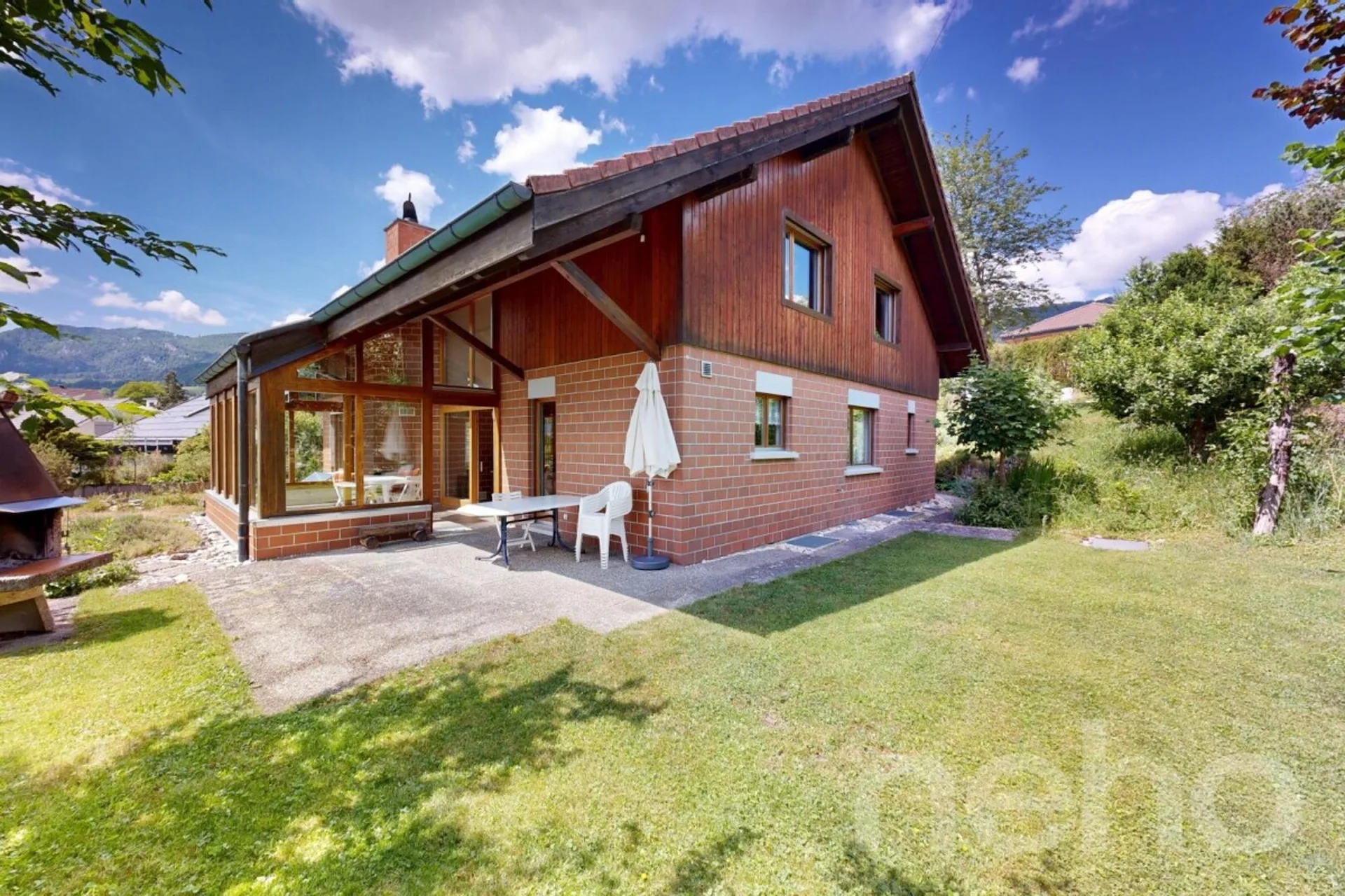6.5-Zimmerhaus mit Licht, Raum und schöner Aussicht
