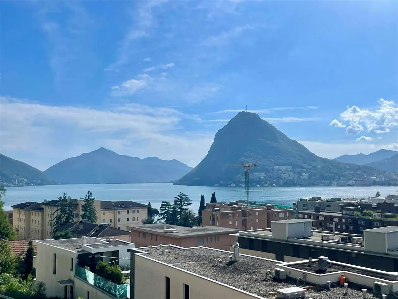ampio 5,5 locali da ristrutturare