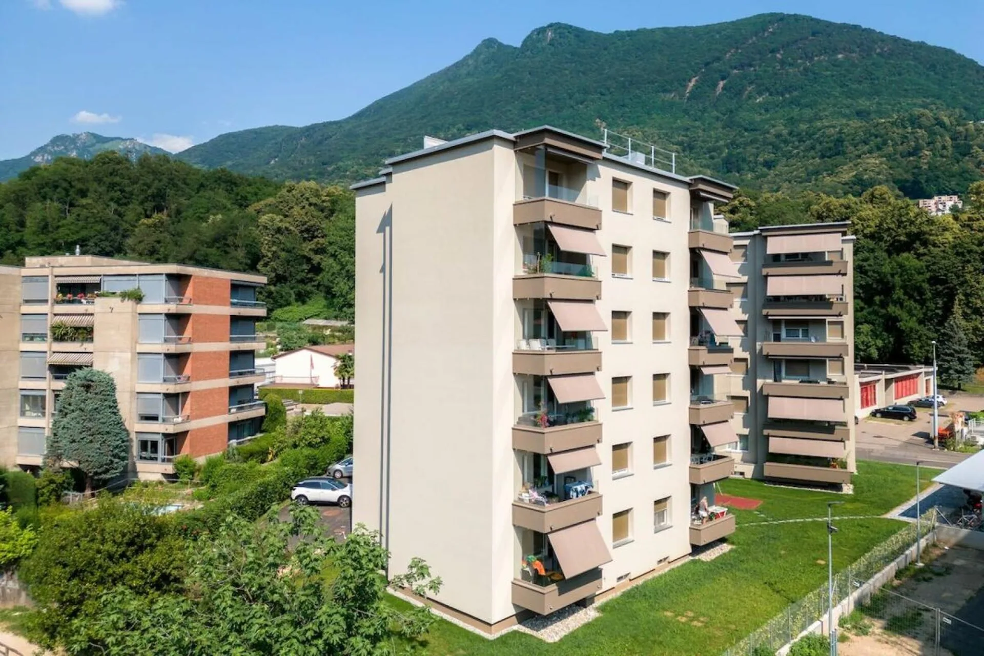 9400, Pratolina, appartamento 2