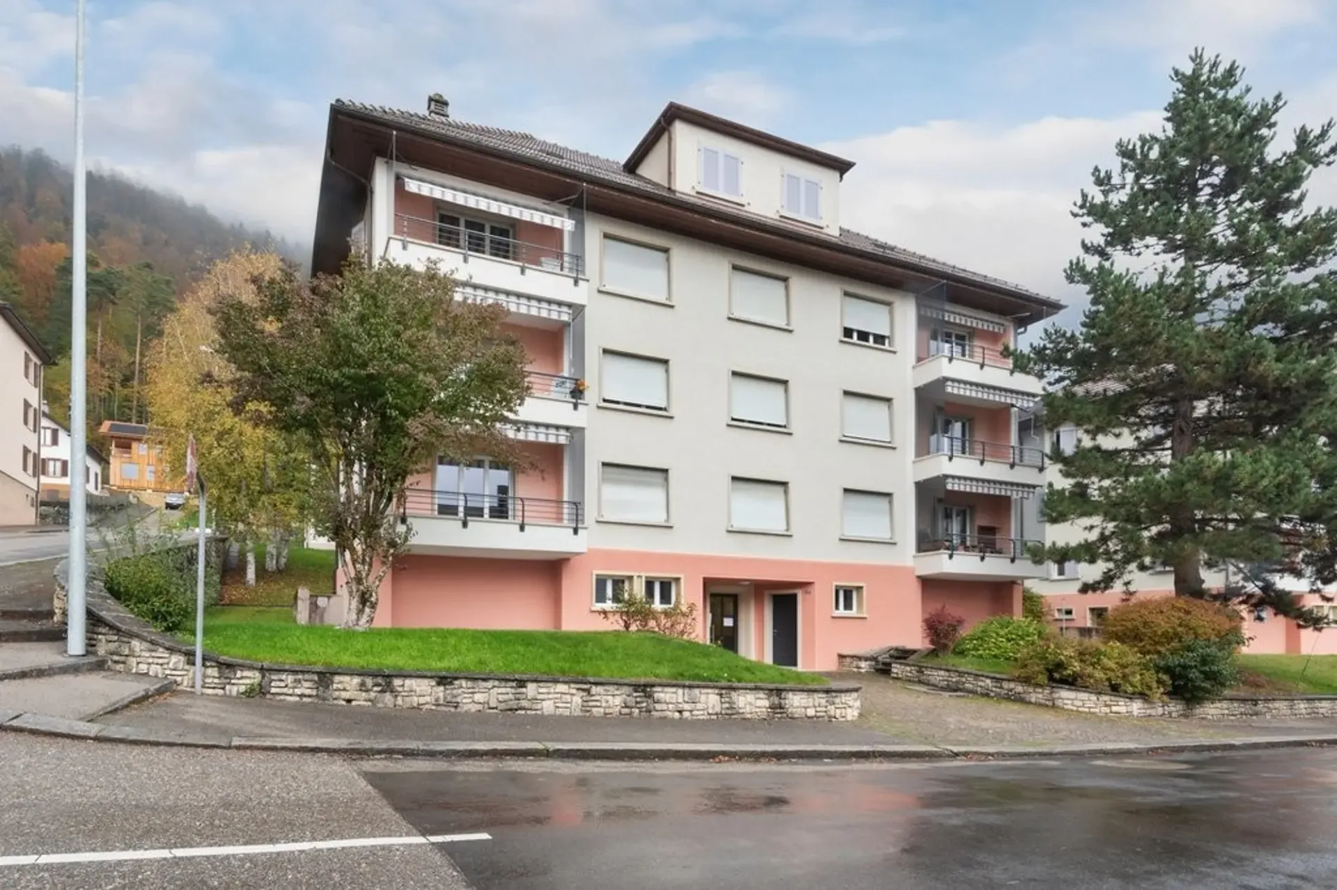 Appartement de 3.5 pièces rénové dans un quartier calme et ensoleillé